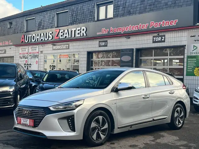 Hyundai IONIQ Style Hybrid