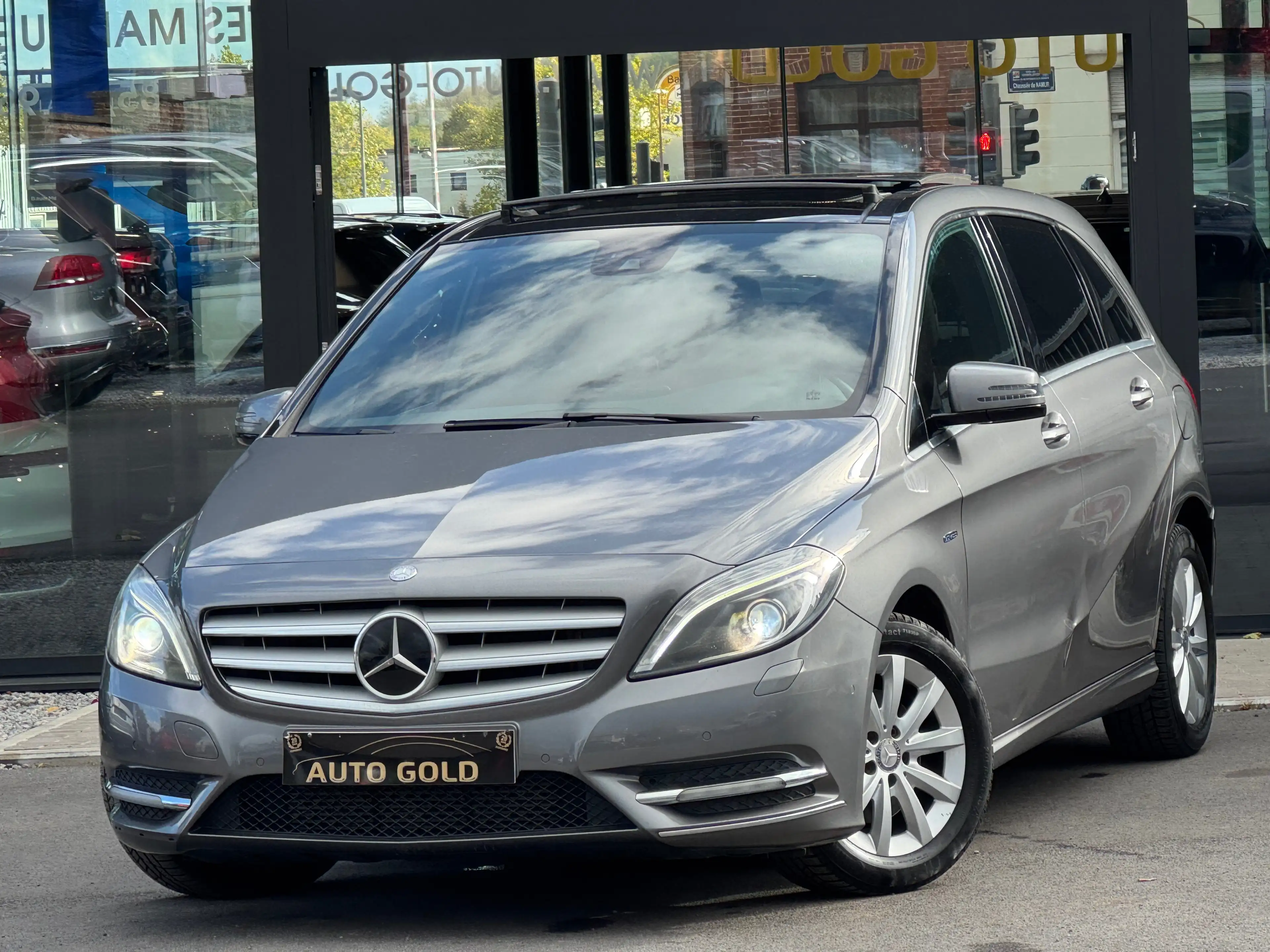 Mercedes-Benz B 200 CDI / BOITE AUTO / FULLOPTIONS / 1PROP CARNET