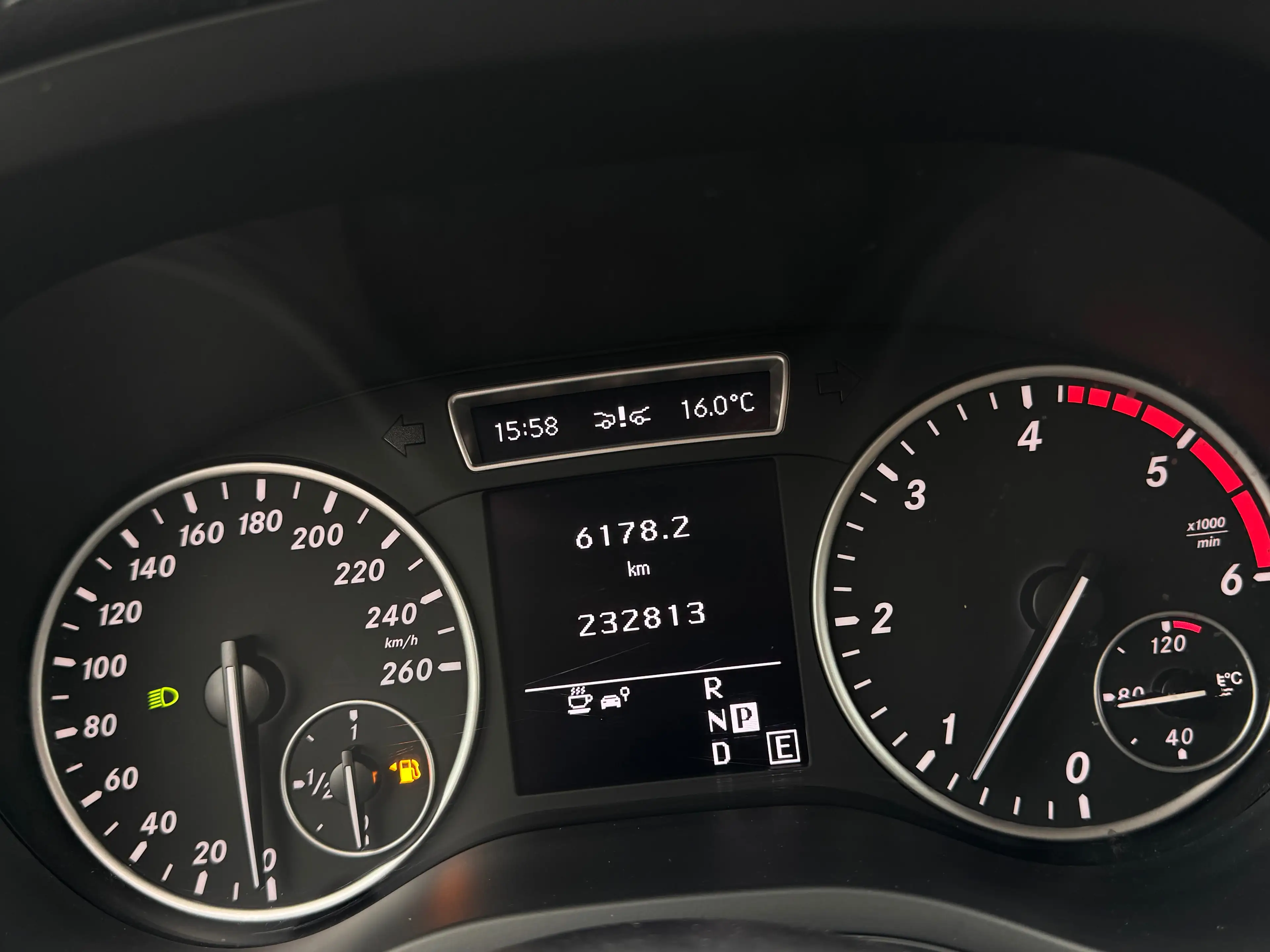 Mercedes-Benz B 200 CDI / BOITE AUTO / FULLOPTIONS / 1PROP CARNET — photo 14