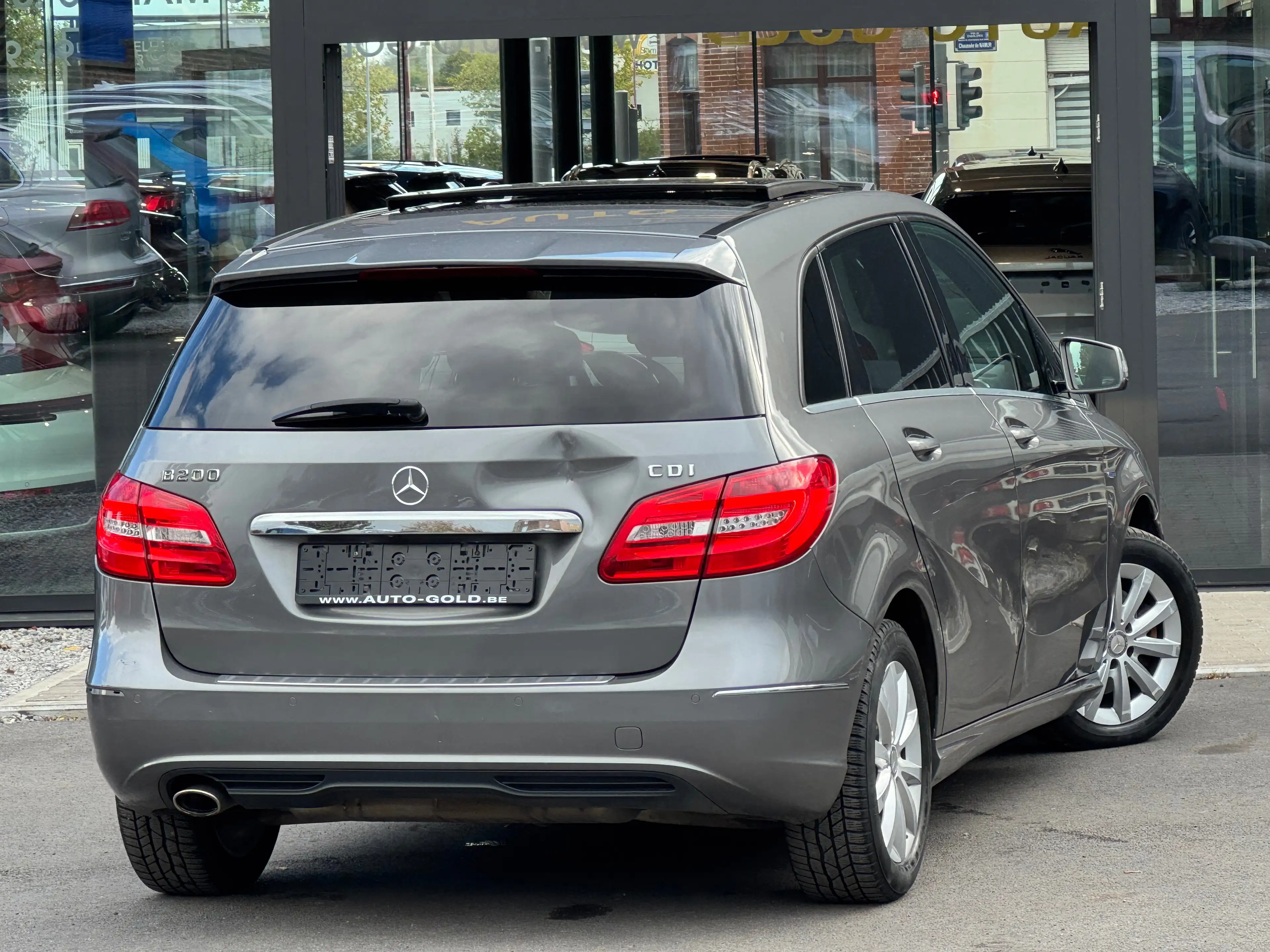 Mercedes-Benz B 200 CDI / BOITE AUTO / FULLOPTIONS / 1PROP CARNET — photo 4