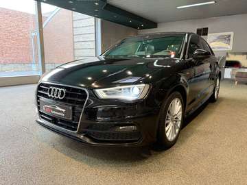 1.6TDI S line * Xénon * Front assist * Clim