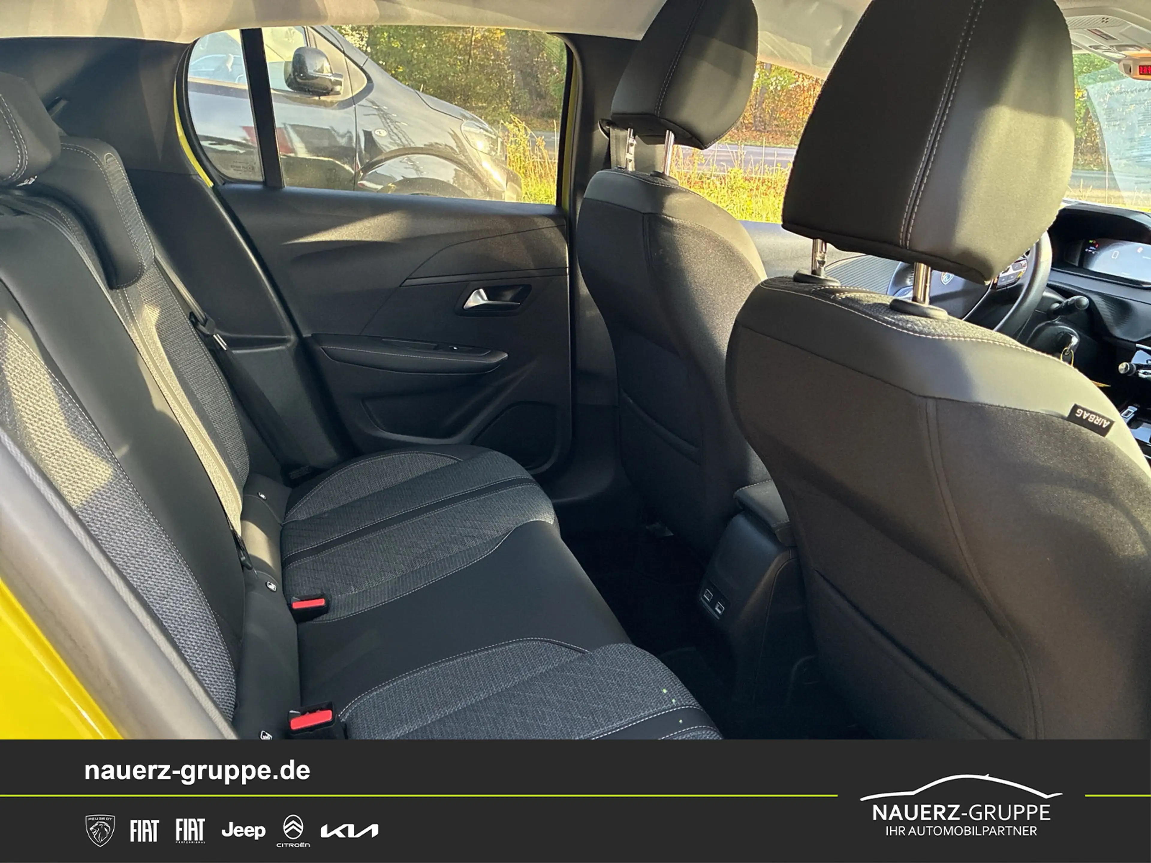 Peugeot 208 Allure PureTech 100 — photo 7