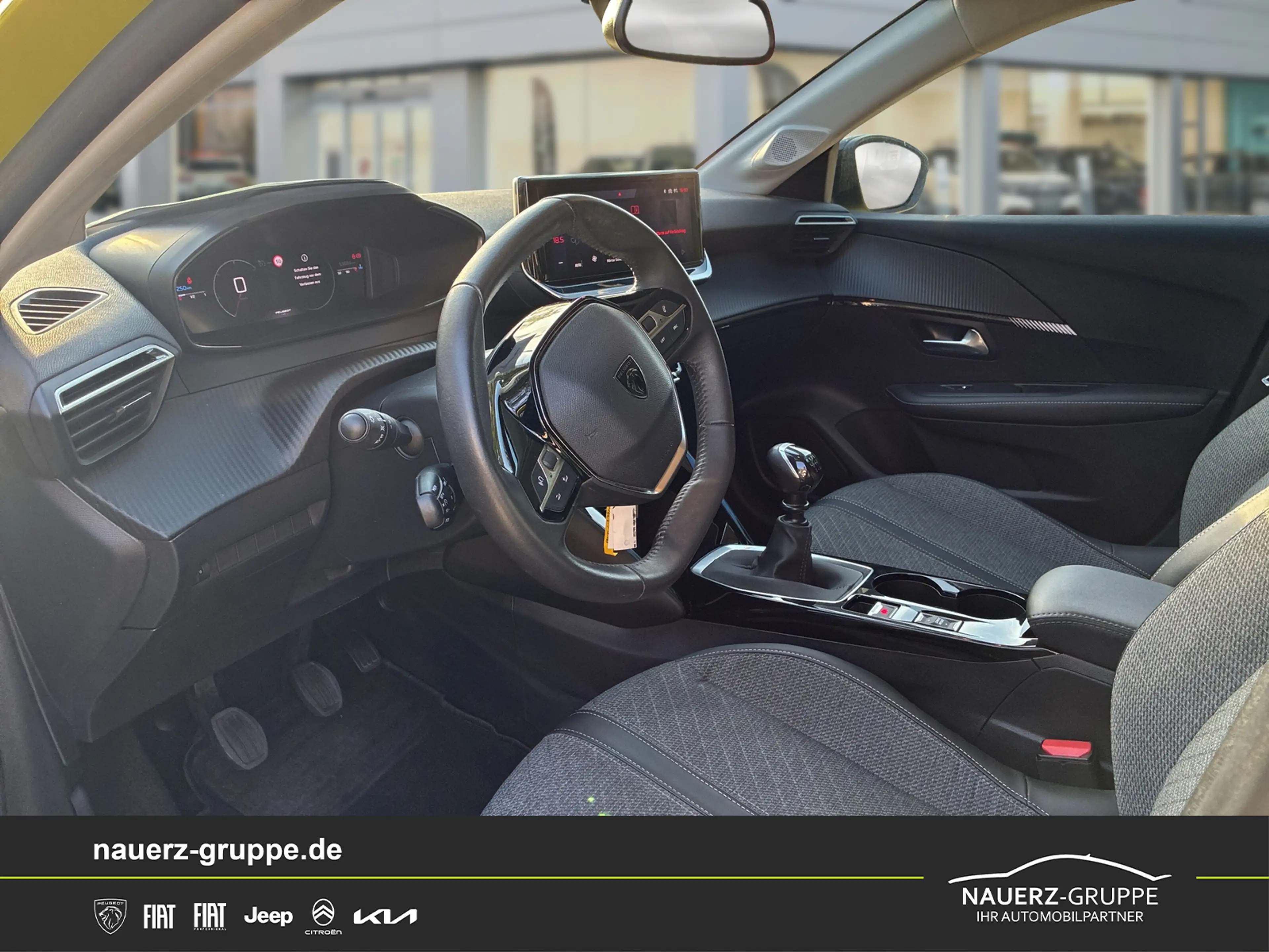 Peugeot 208 Allure PureTech 100 — photo 10