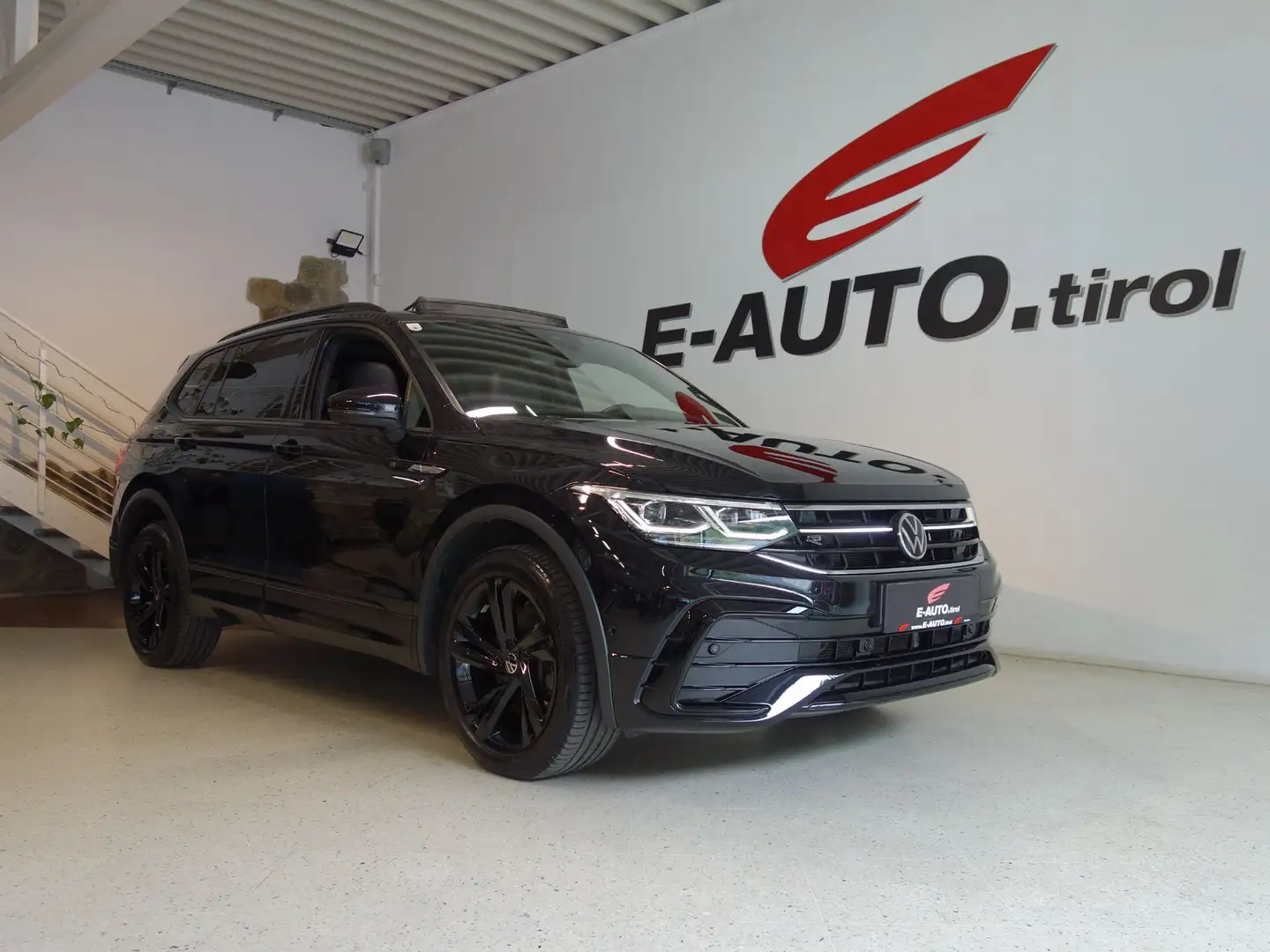 Volkswagen Tiguan Allspace TSI DSG 4M. *R-LINE *BLACK *VOLL*ACC*VIRTUELL*ERS Schwarz - 1