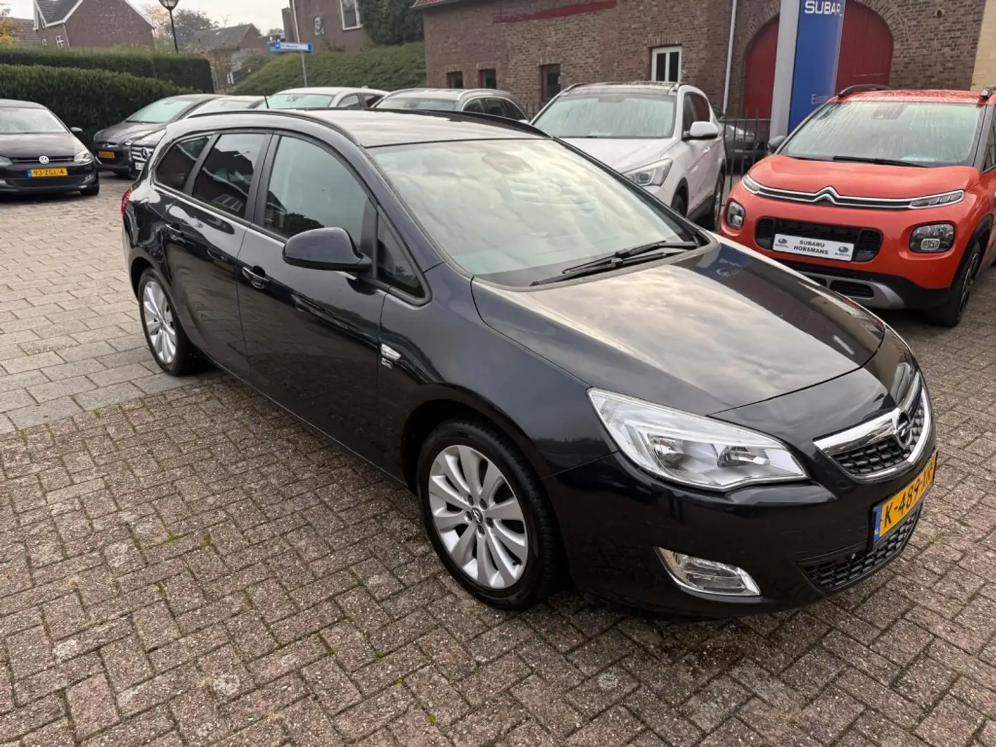 Opel Astra Sports Tourer 1,6 Zwart - 2