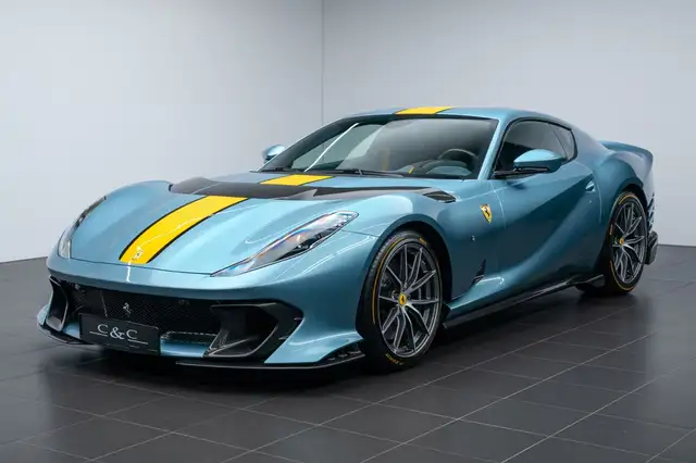 Ferrari 812