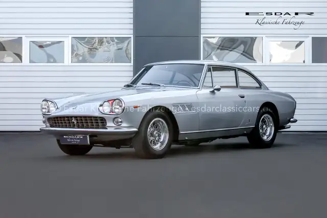 Ferrari 330 330 GT 2+2