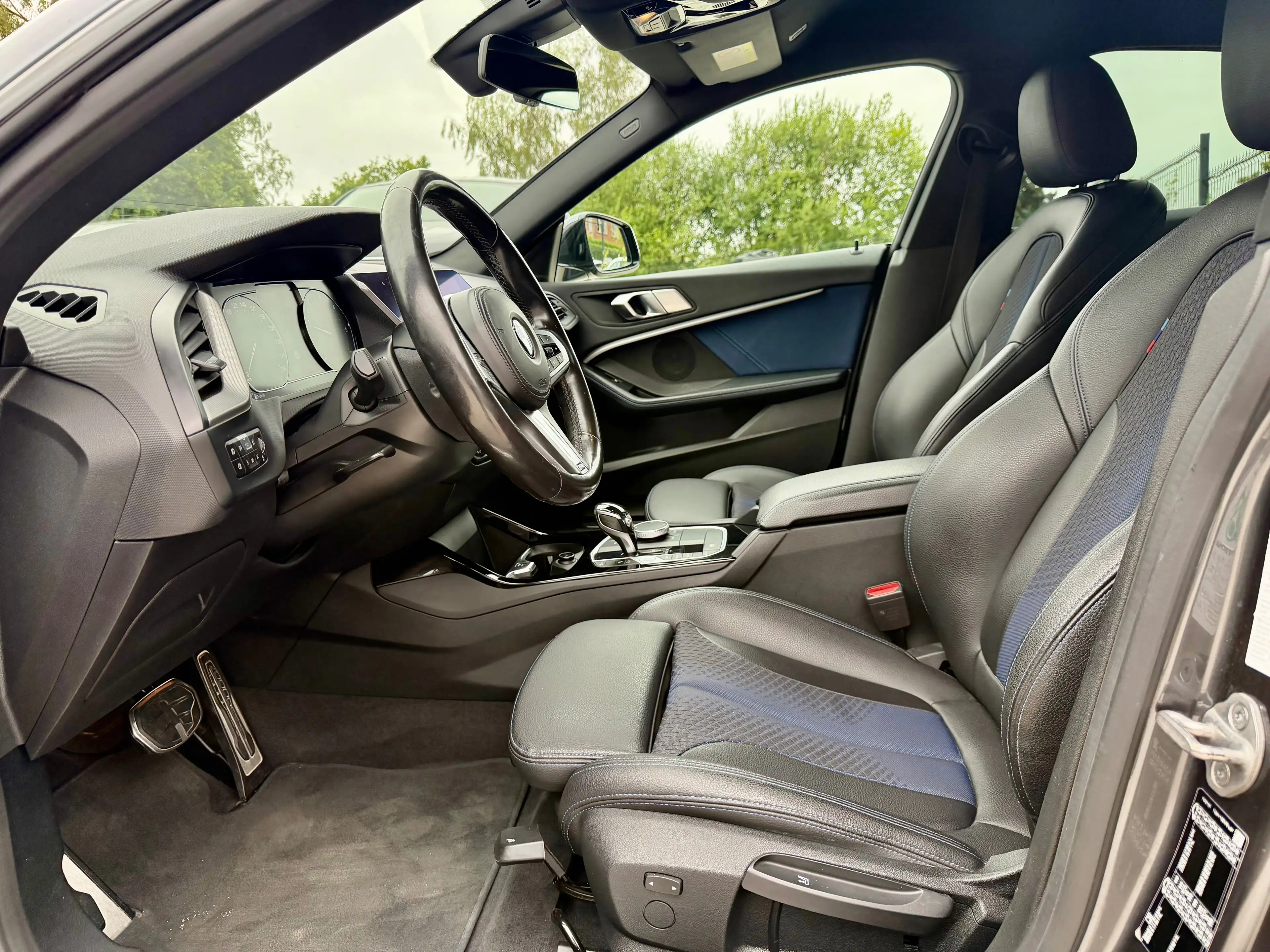 BMW 216 Gran Coupé 216 dA M-SPORT — photo 7