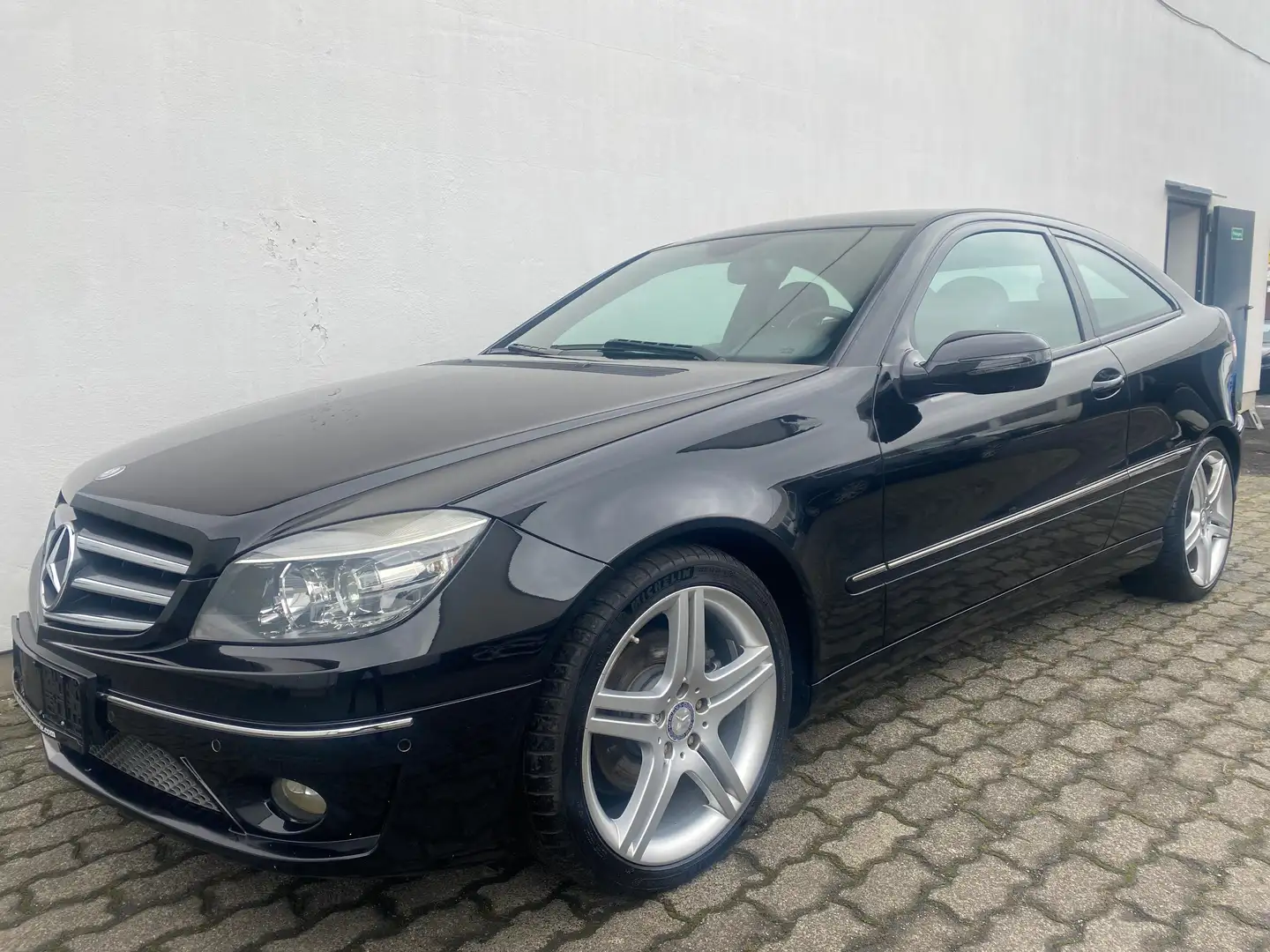 Mercedes-Benz CLC 250 7G-TRONIC Special Edition Klima/Leder/AMG 18" Fekete - 1