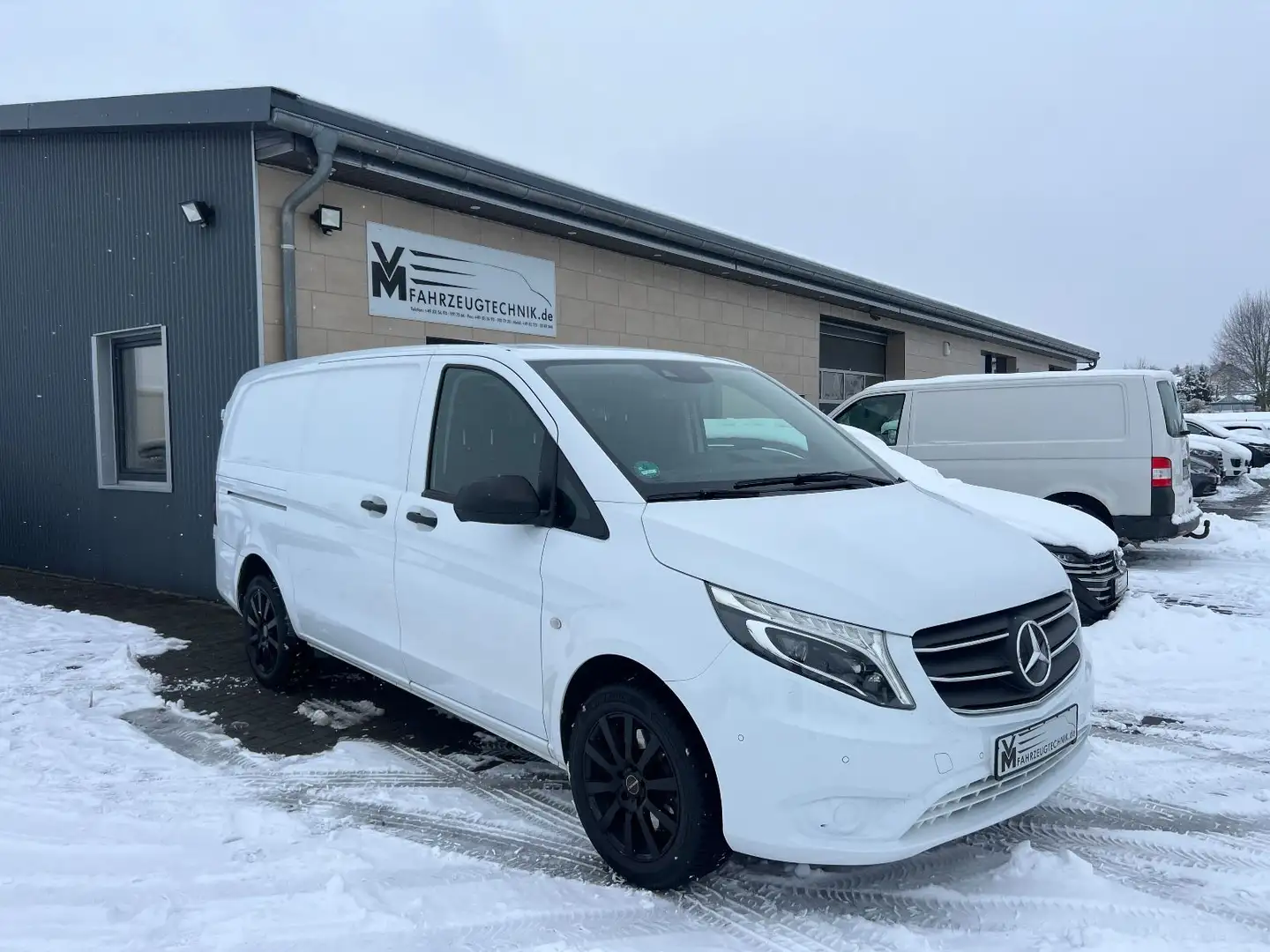 Mercedes-Benz Vito Kasten 119 CDI 4x4 lang LED*Distr*AHK*Stand Blanc - 1