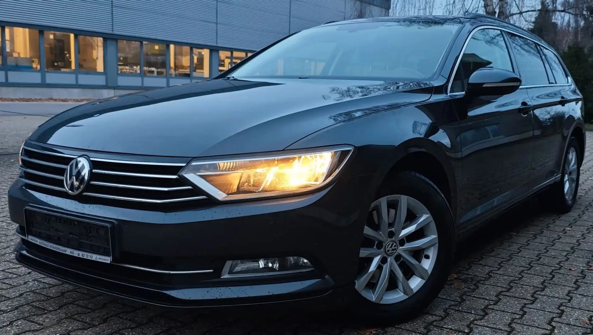 Volkswagen Passat Variant Comfortline AHK*ACC*BLUETOOT*EUR6 Gris - 2