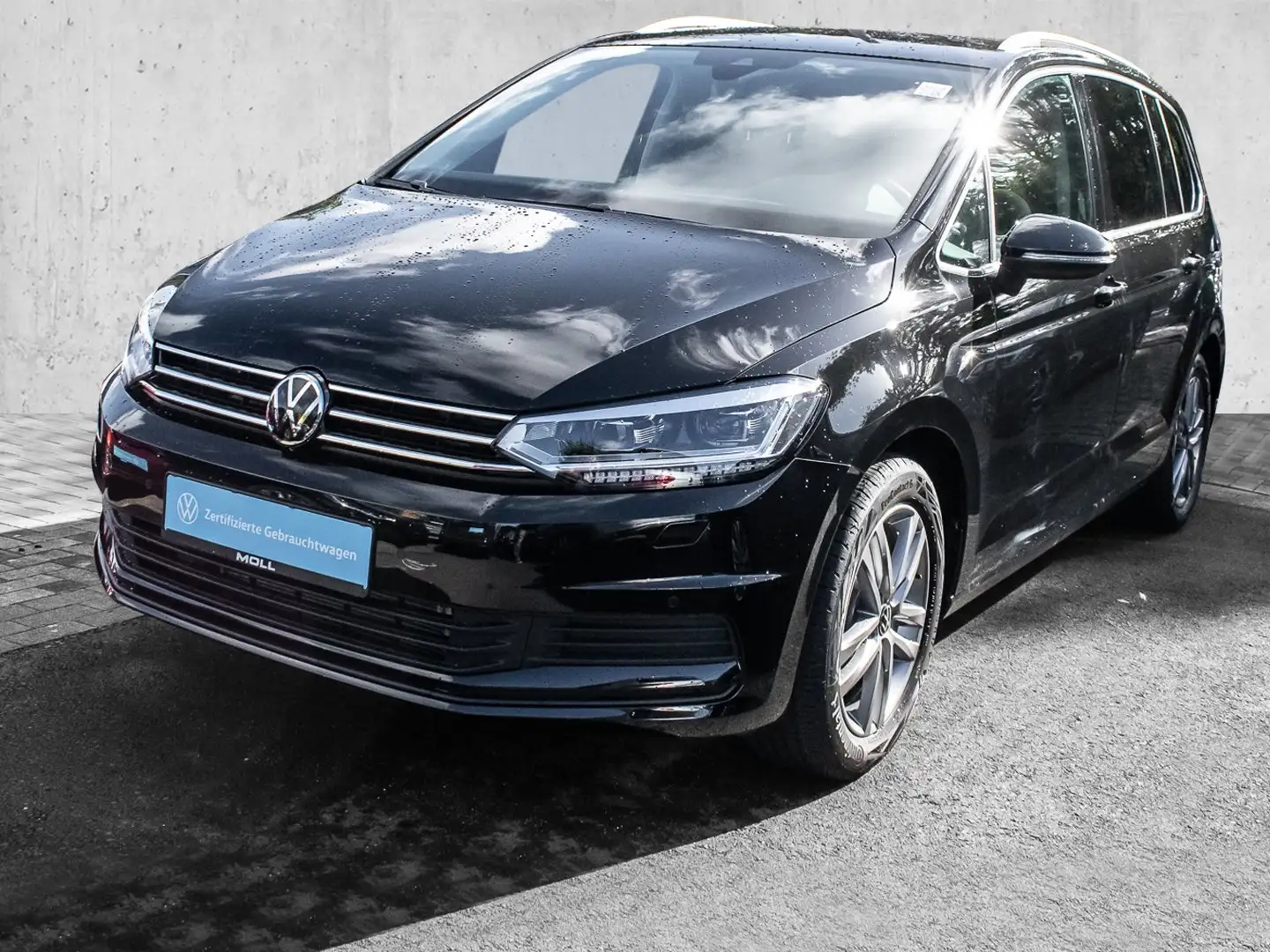 Volkswagen Touran 1.5 TSI DSG Comfortline 7-Sitzer NAVI ALU Černá - 2