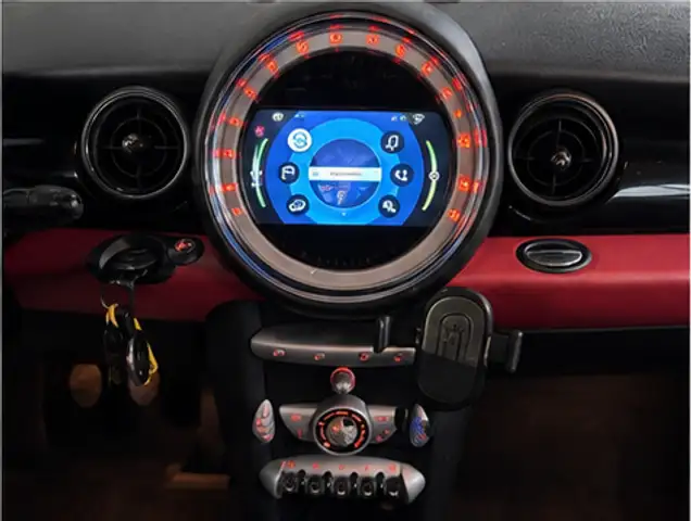 Mini Hatch view 15