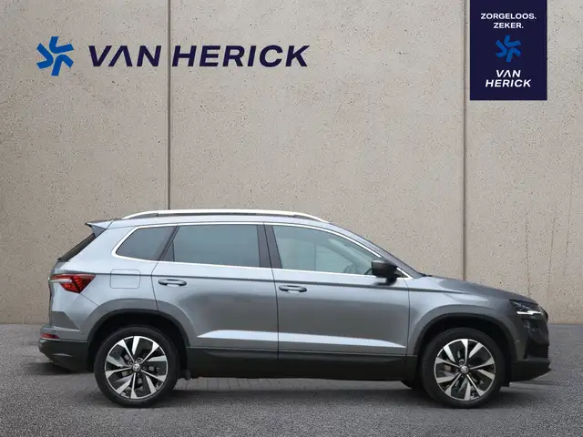 Skoda Karoq view 3