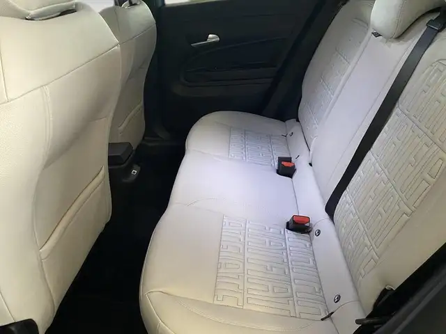 Fiat 600 view 8