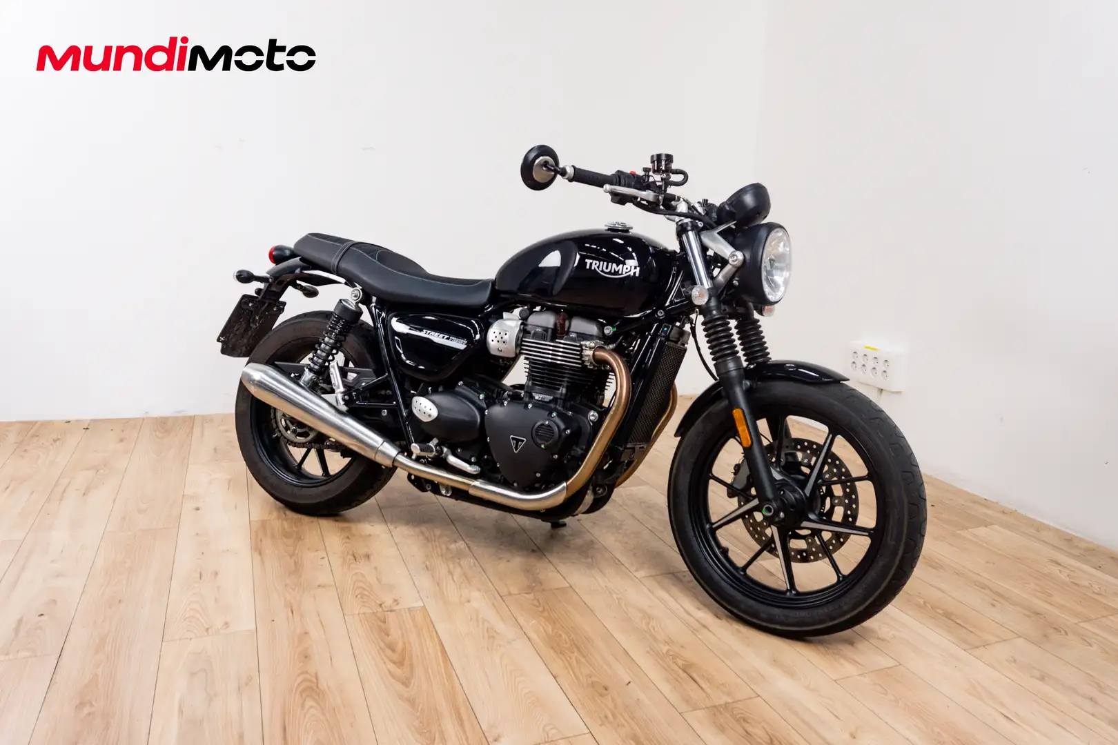 Triumph Street Twin - 2