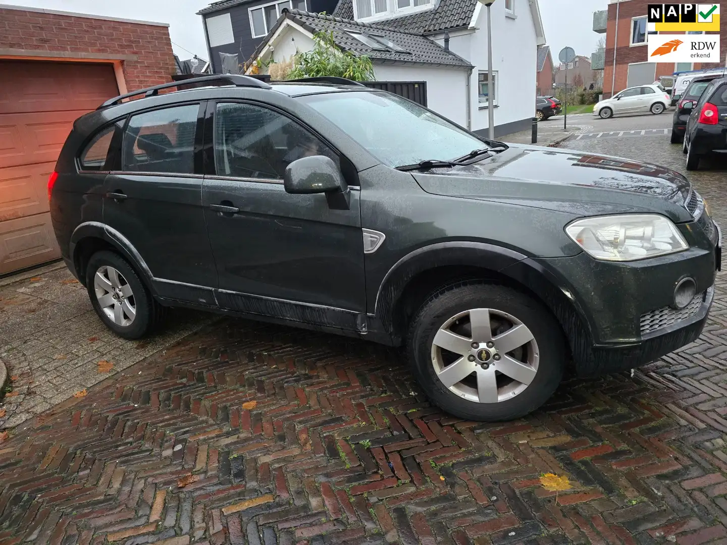 Chevrolet Captiva 2.4i Class 7 persoons Verde - 1