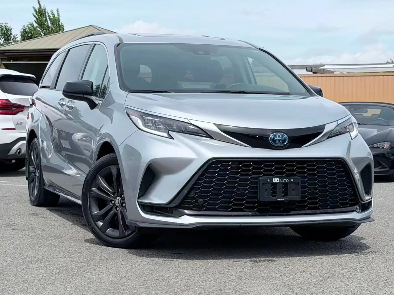 Toyota Sienna снимка Toyota Sienna