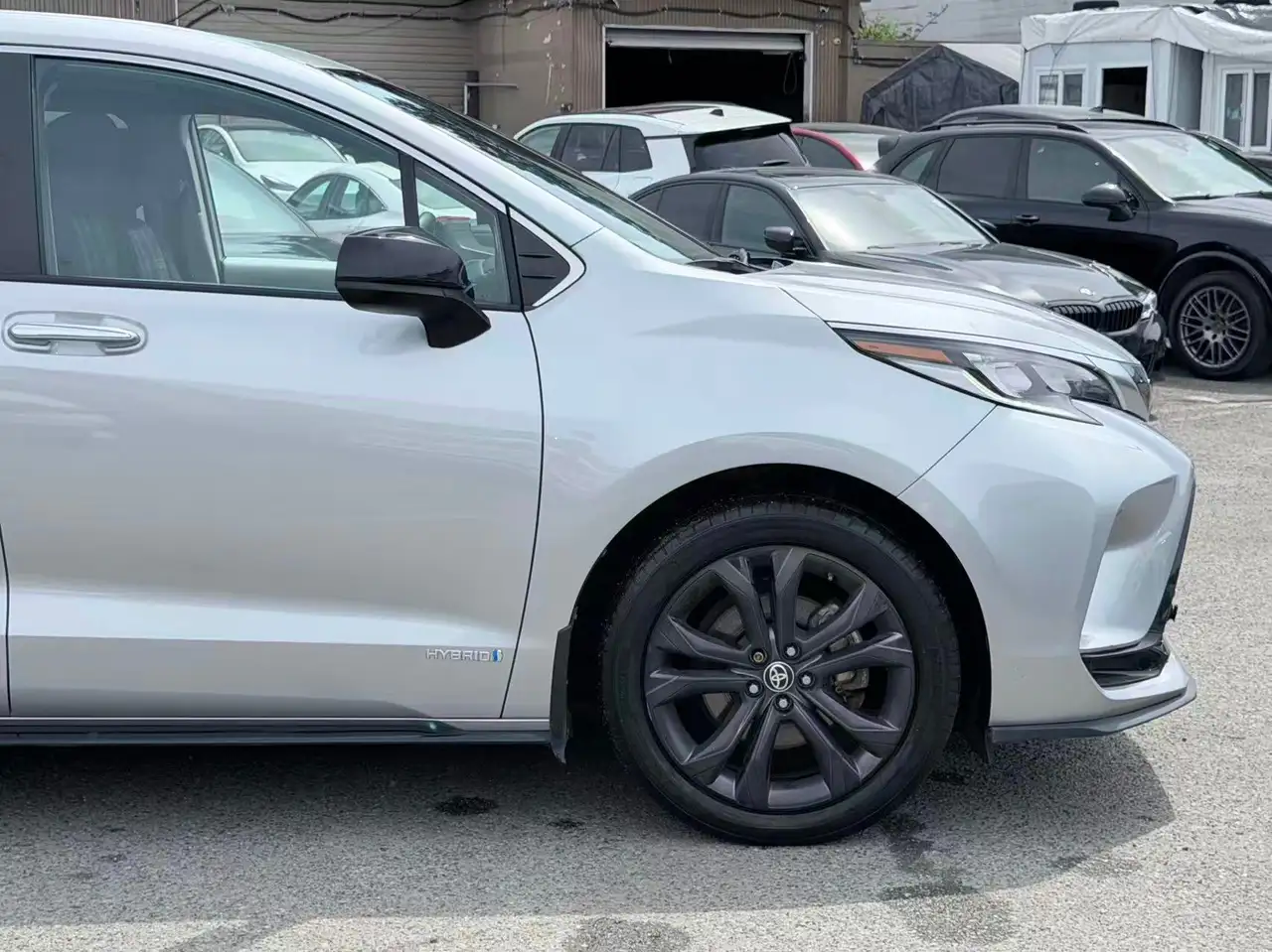 Toyota Sienna снимка Toyota Sienna
