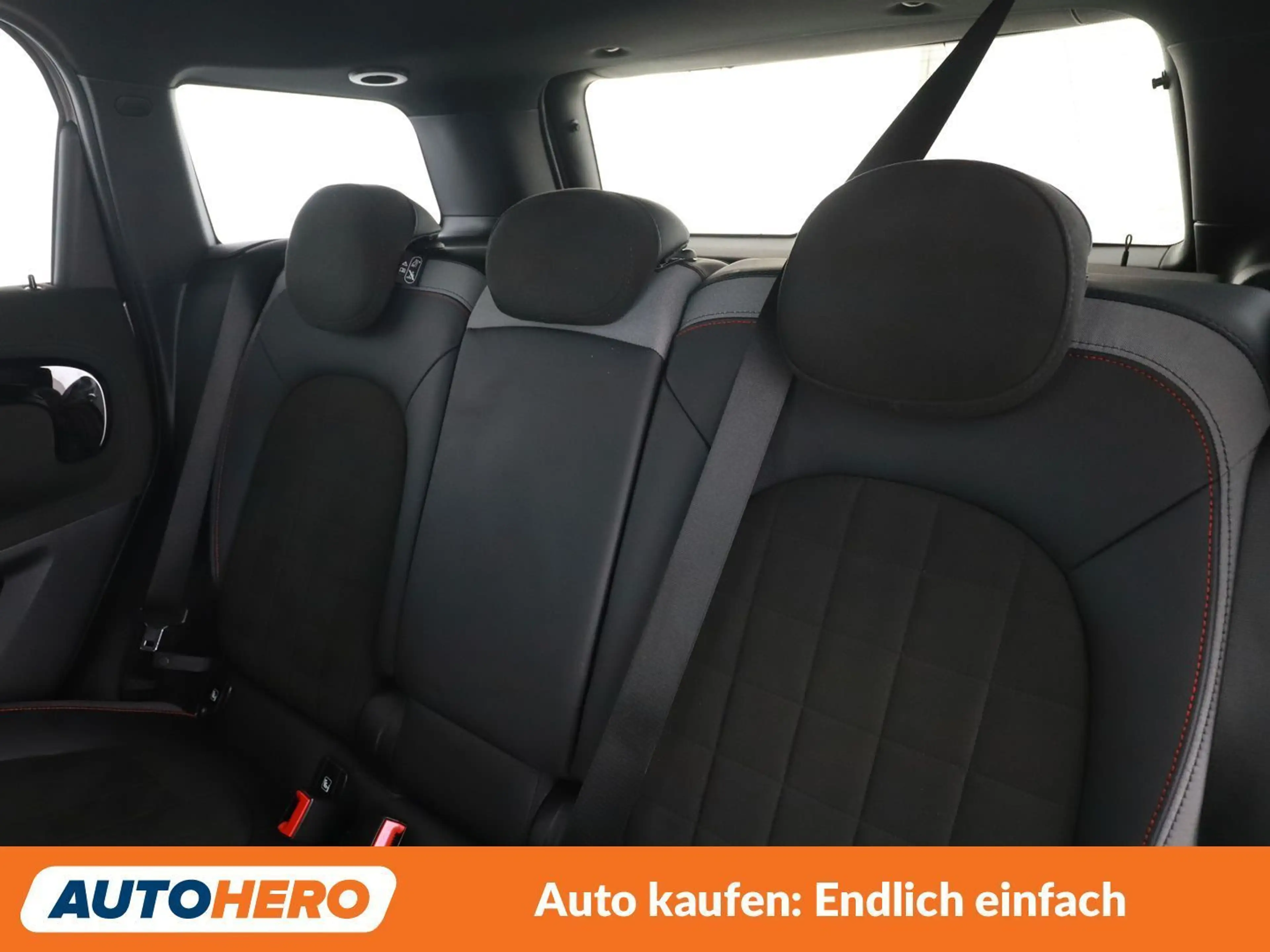 MINI Cooper S Countryman Cooper S ALL4 John Cooper Works Trim — photo 14