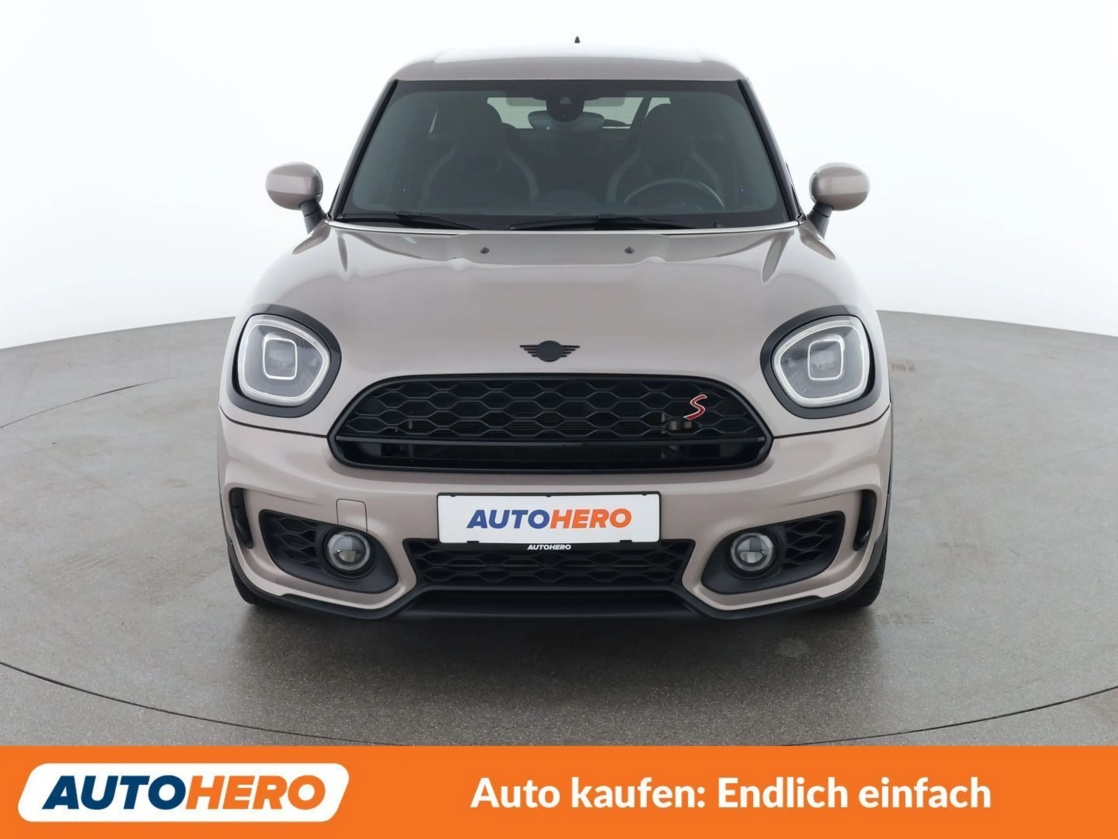 MINI Cooper S Countryman Cooper S ALL4 John Cooper Works Trim — photo 9