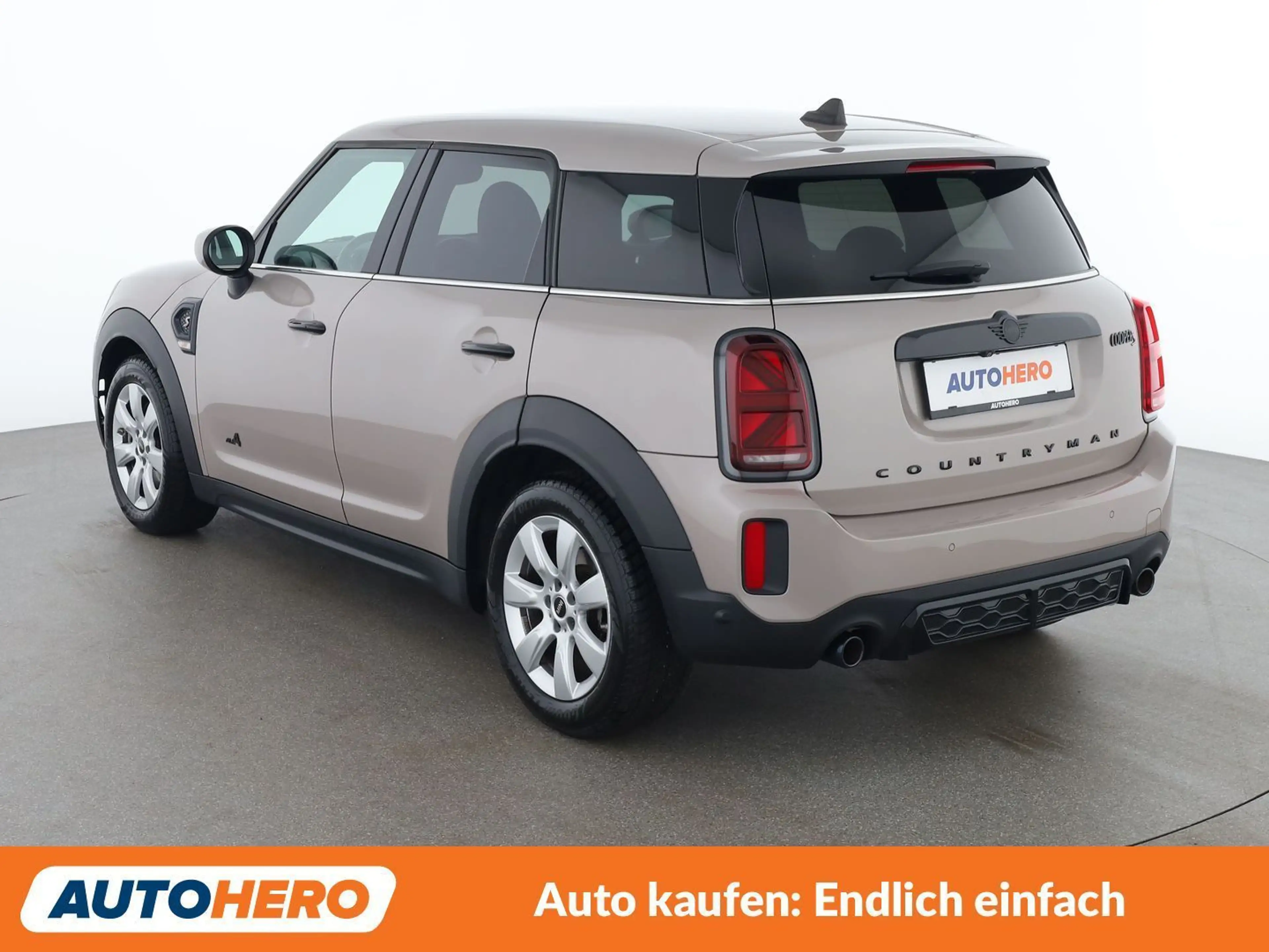 MINI Cooper S Countryman Cooper S ALL4 John Cooper Works Trim — photo 4