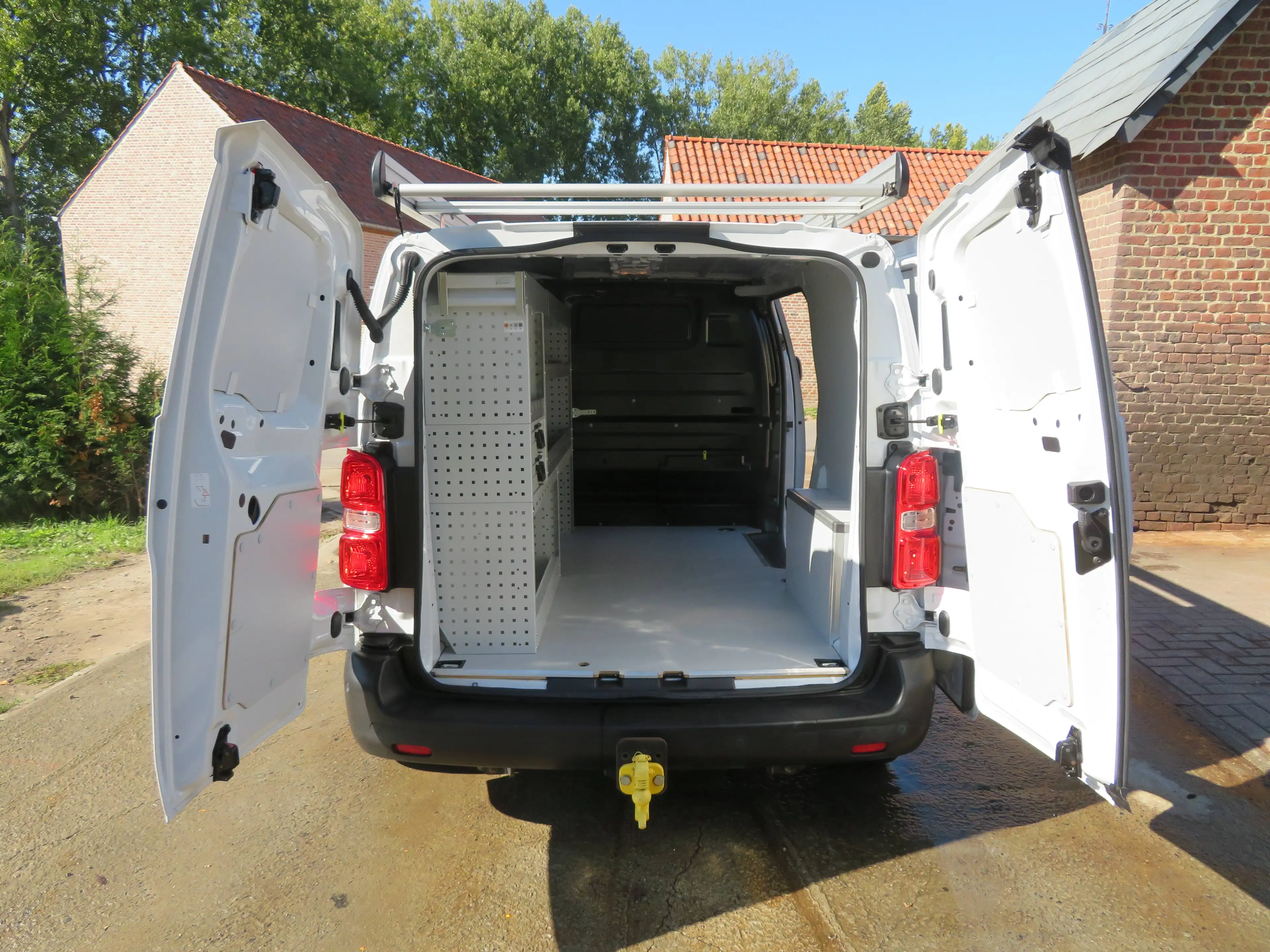 Peugeot Expert 2.0 BlueHDI - Dakdrager & ingericht - L2 — photo 10