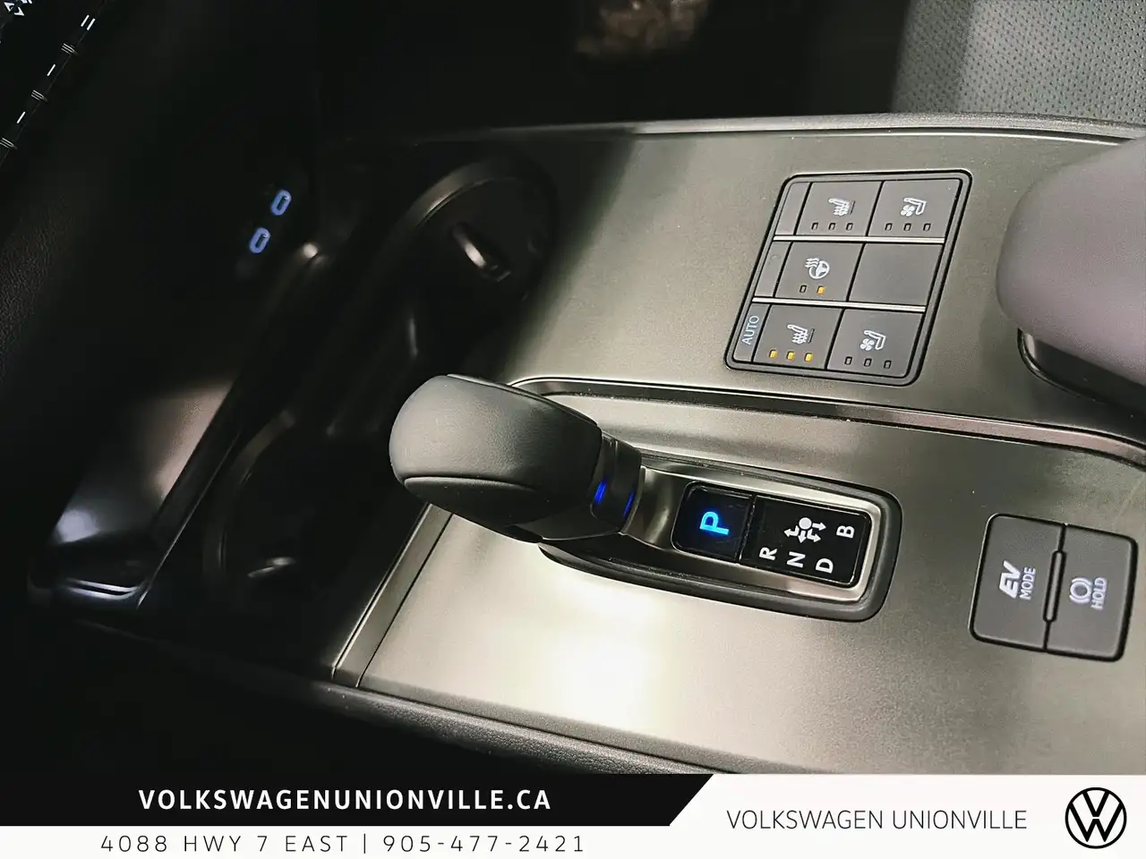 Lexus UX снимка Lexus UX