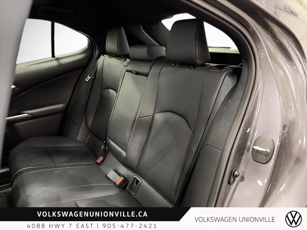 Lexus UX снимка Lexus UX