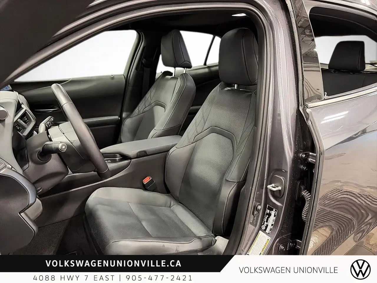 Lexus UX снимка Lexus UX