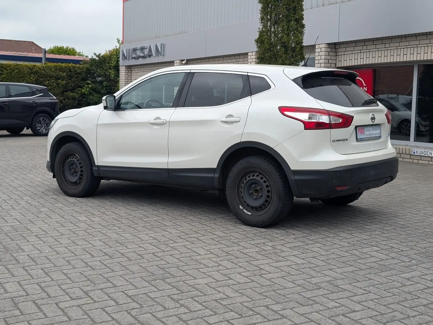 Nissan Qashqai N-Connecta - Navi - Sitzh. - AHK - 8-fach bereift Weiß - 2