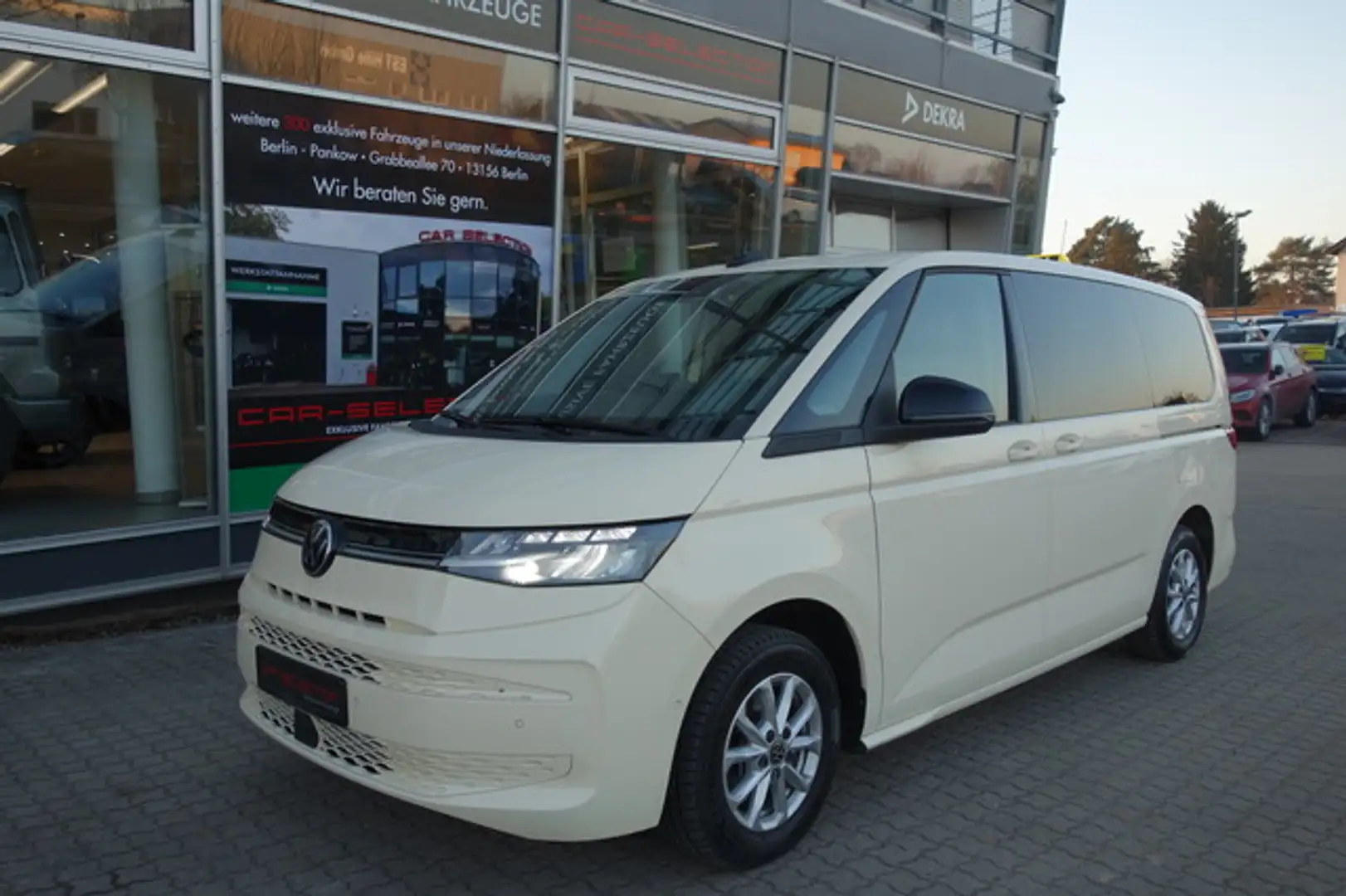 Volkswagen T7 Multivan 2.0 TDI Life lang TAXIPAKET LED/STDHZG Beige - 1