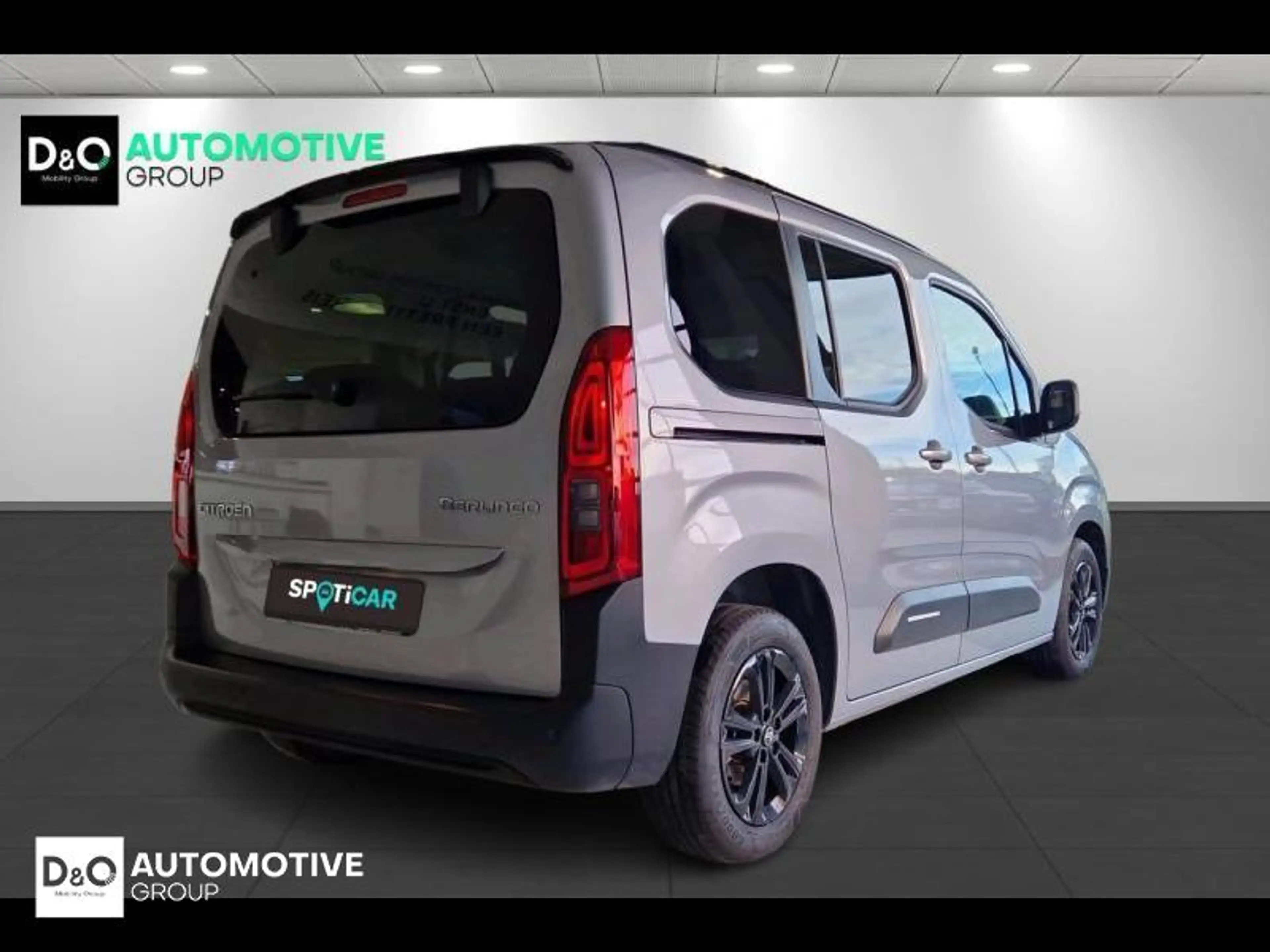 Citroen Berlingo Plus camera apple carplay android — photo 3