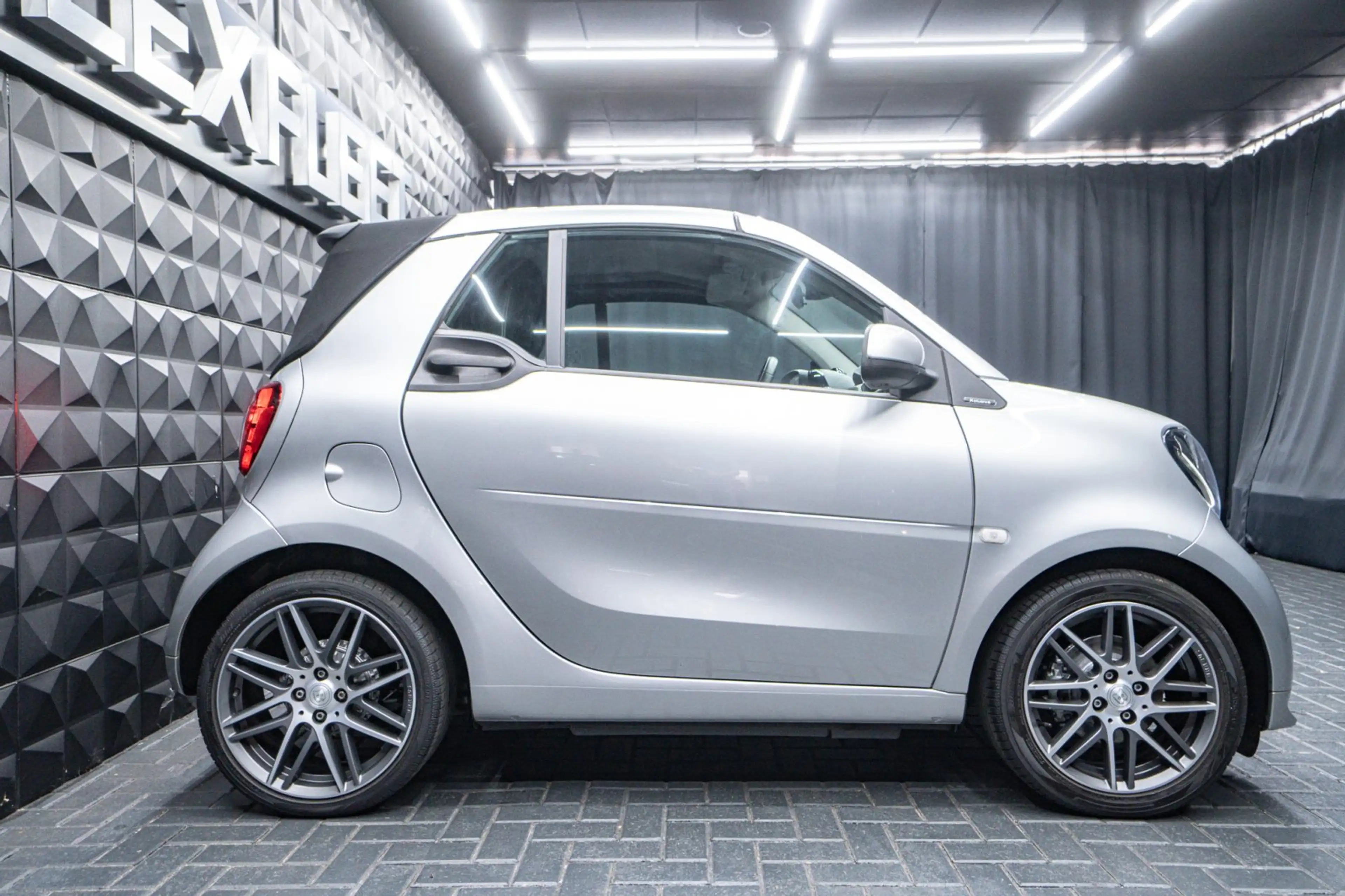 smart forTwo cabrio BRABUS Xclusive 1Hand U-Frei MB History  20 — photo 12