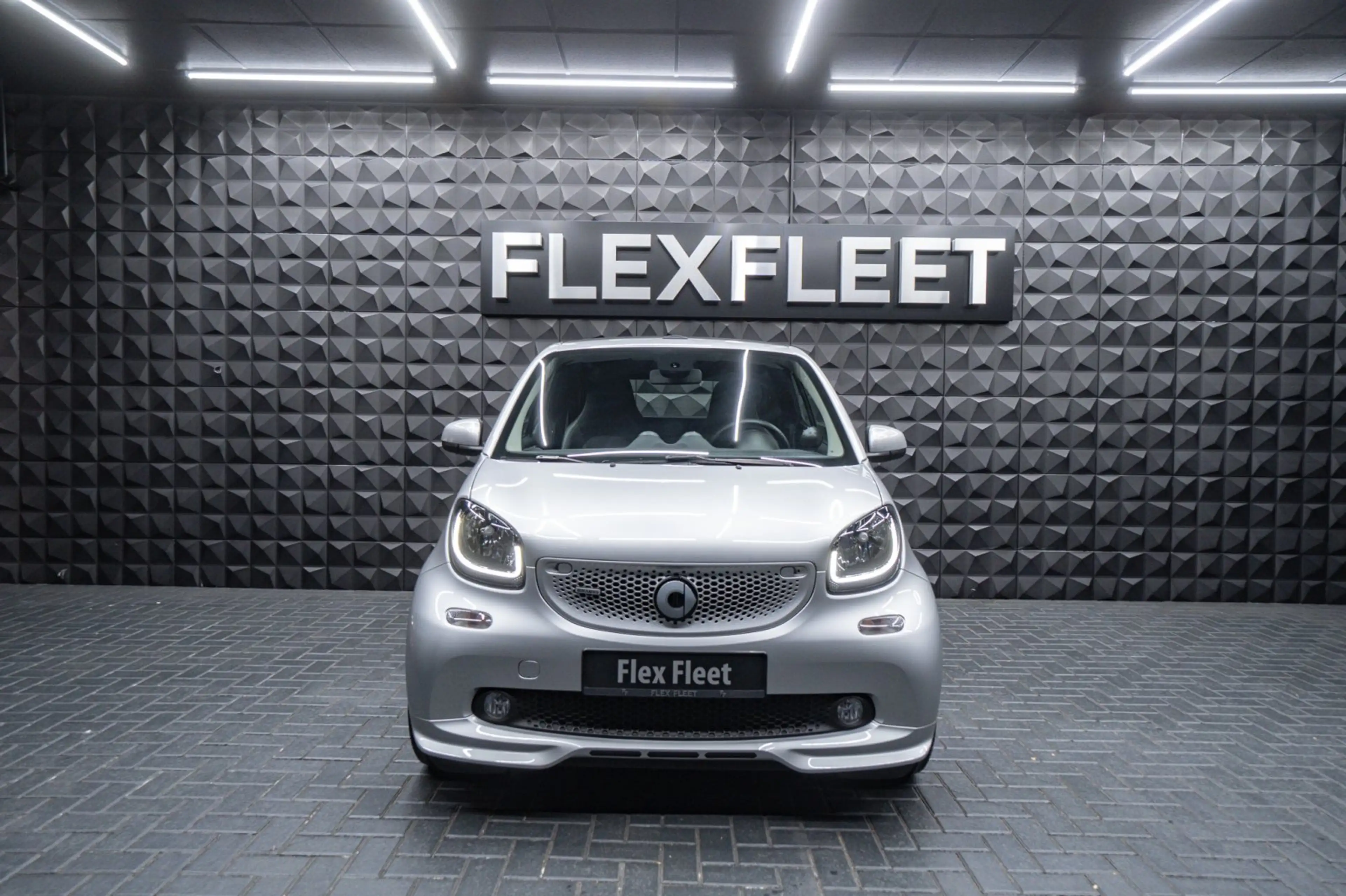smart forTwo cabrio BRABUS Xclusive 1Hand U-Frei MB History  20 — photo 5