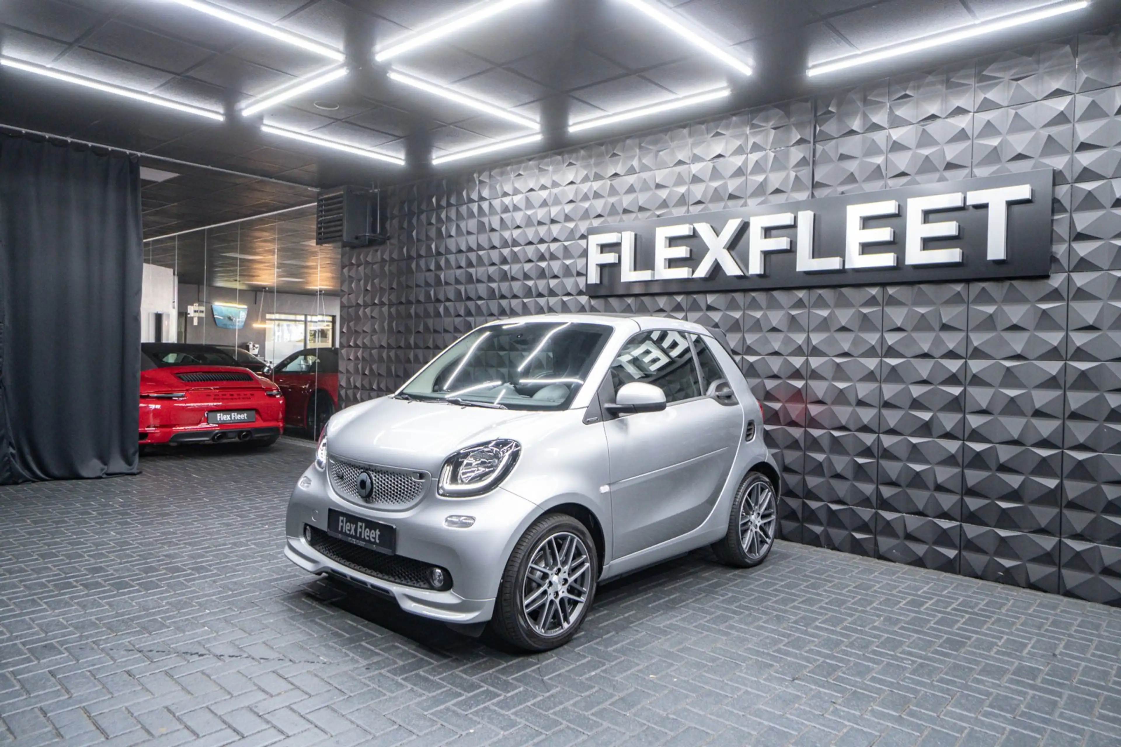 smart forTwo cabrio BRABUS Xclusive 1Hand U-Frei MB History  20 — photo 8