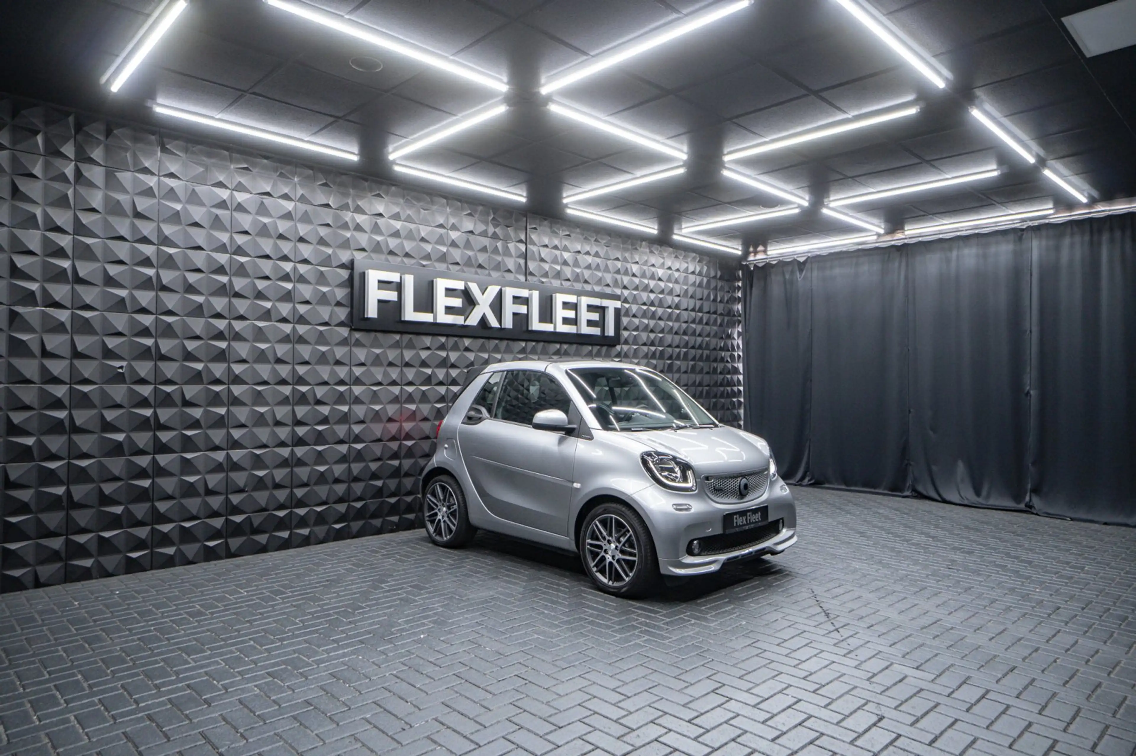 smart forTwo cabrio BRABUS Xclusive 1Hand U-Frei MB History  20 — photo 2