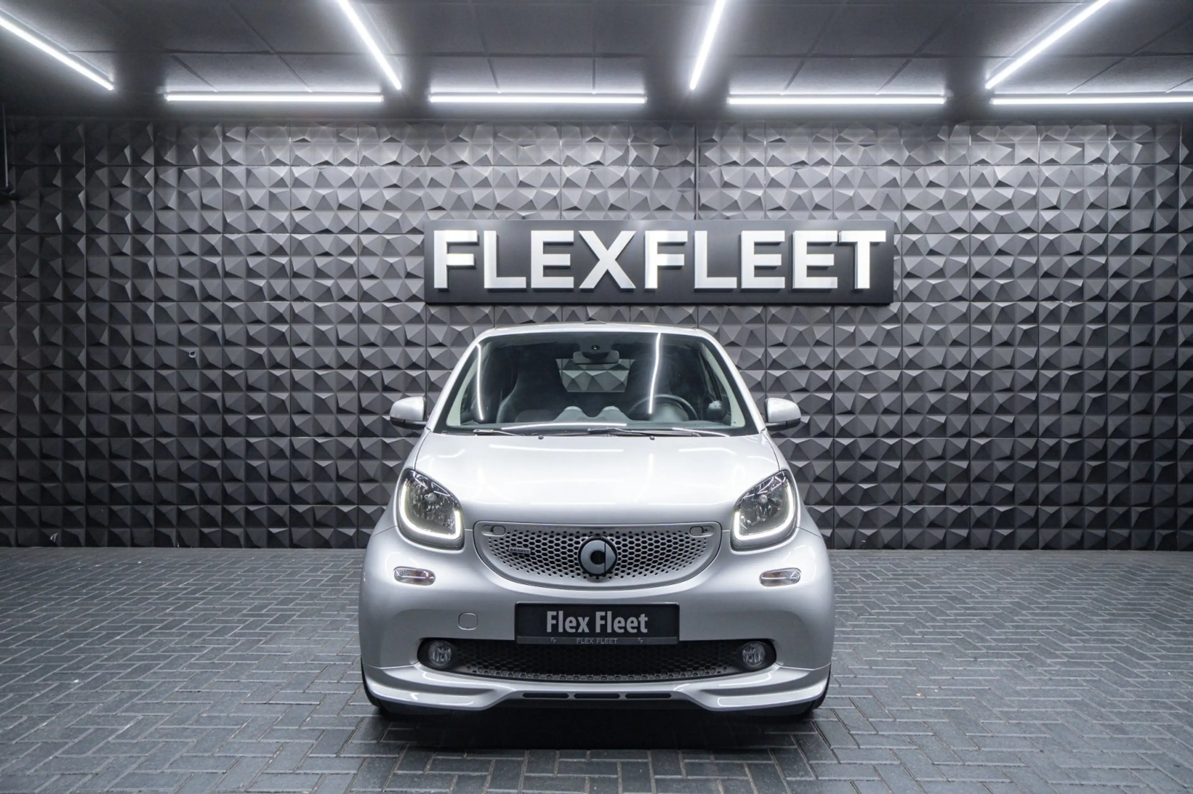 smart forTwo cabrio BRABUS Xclusive 1Hand U-Frei MB History  20 — photo 4