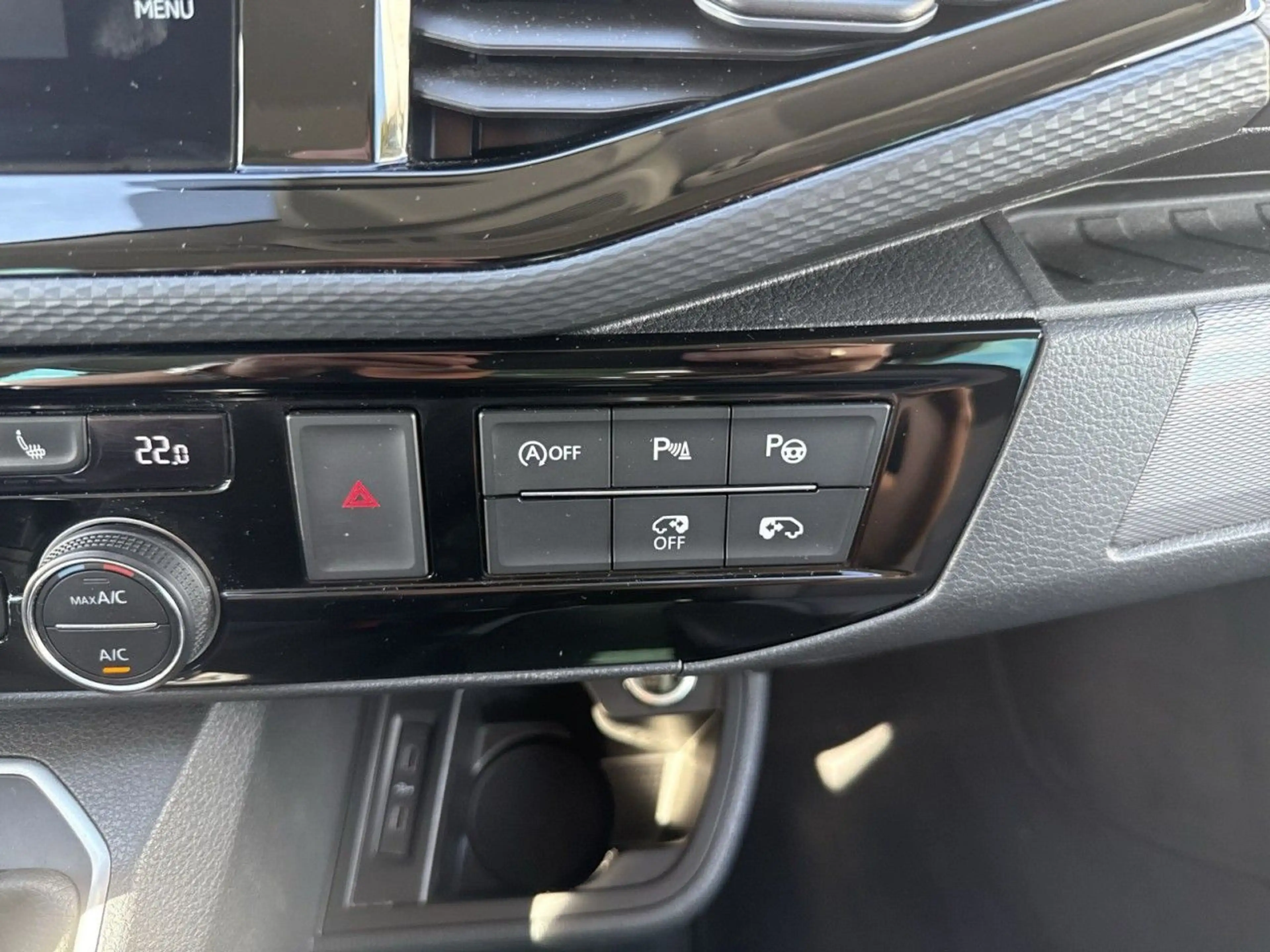 Volkswagen T6.1 Multivan Generation Six 2.0 TDI DSG KAM Standhzg AHK ACC — photo 13