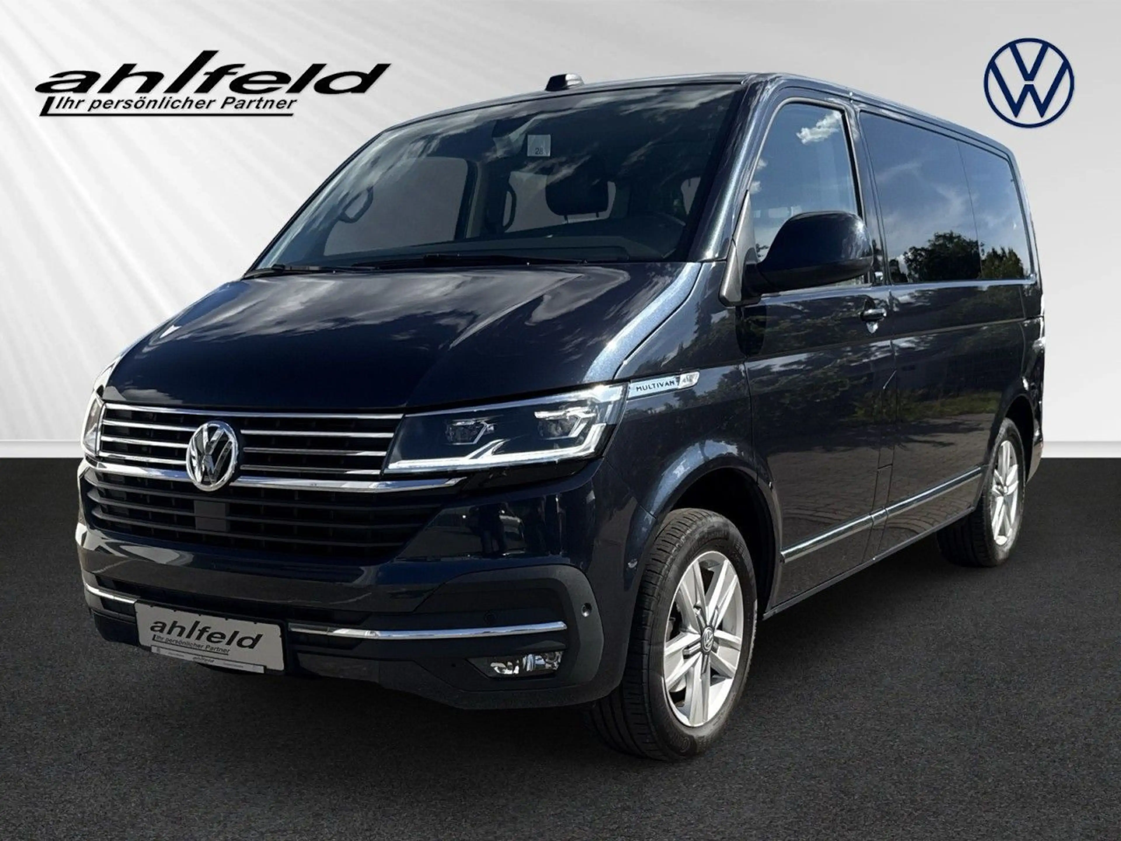 Volkswagen T6.1 Multivan Generation Six 2.0 TDI DSG KAM Standhzg AHK ACC — photo 2