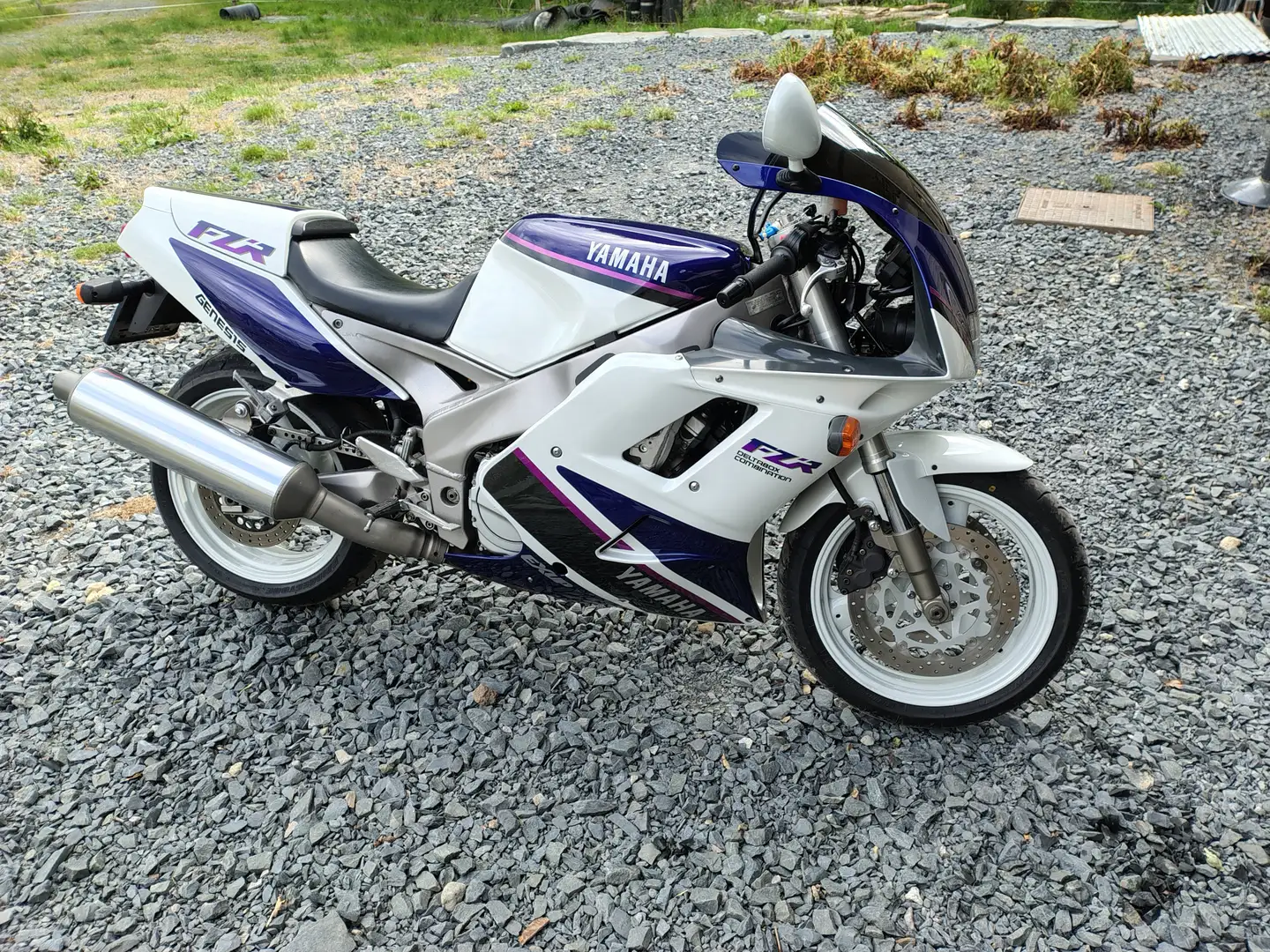Yamaha FZR 1000 Wit - 1