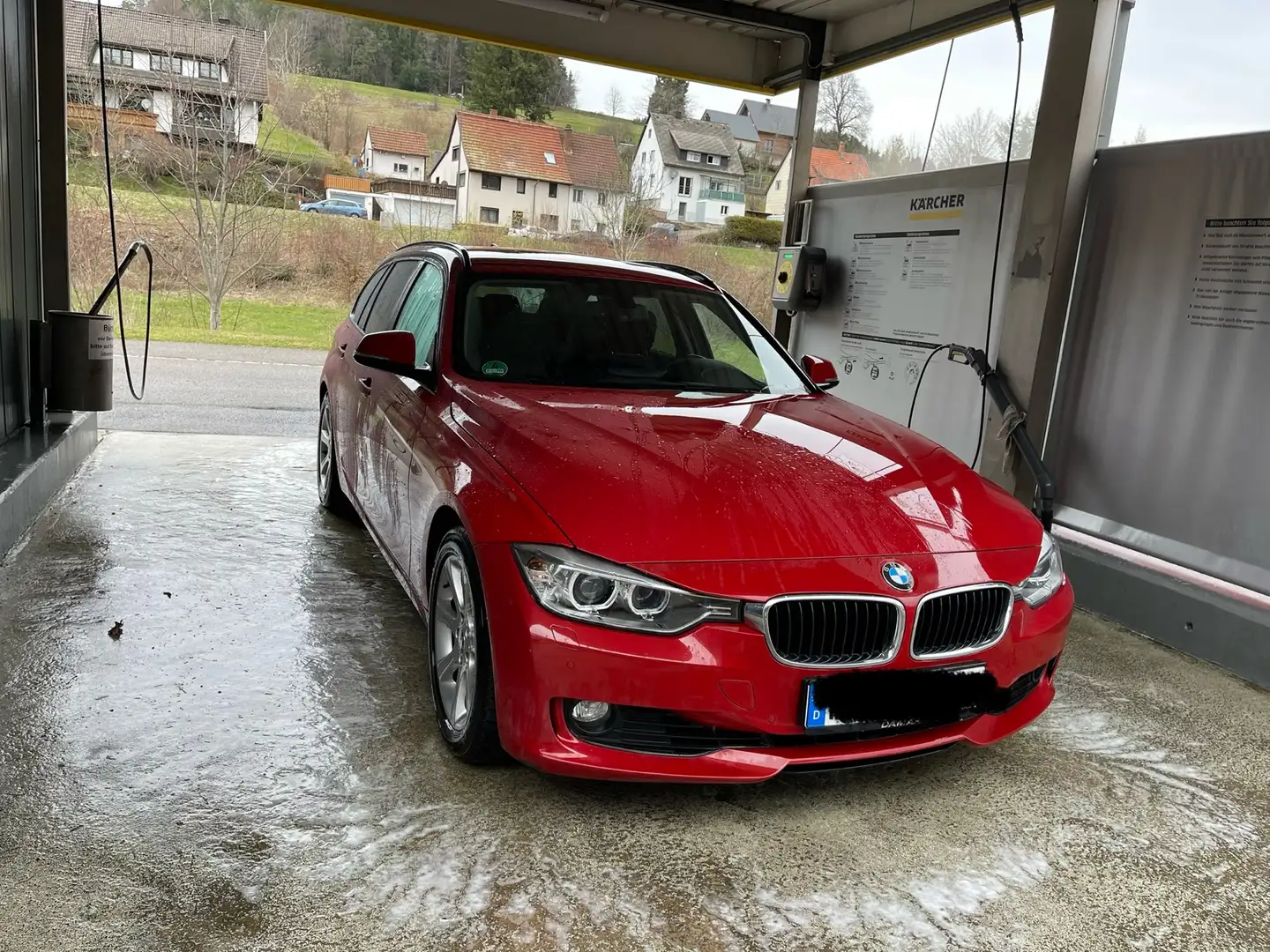 BMW 328 328i Touring Aut. Red - 1