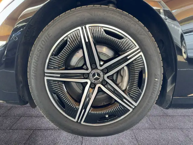 Mercedes-Benz EQE 350 4MATIC NP: 85.846 AMG Distr LRHZG AHV Ansicht 13