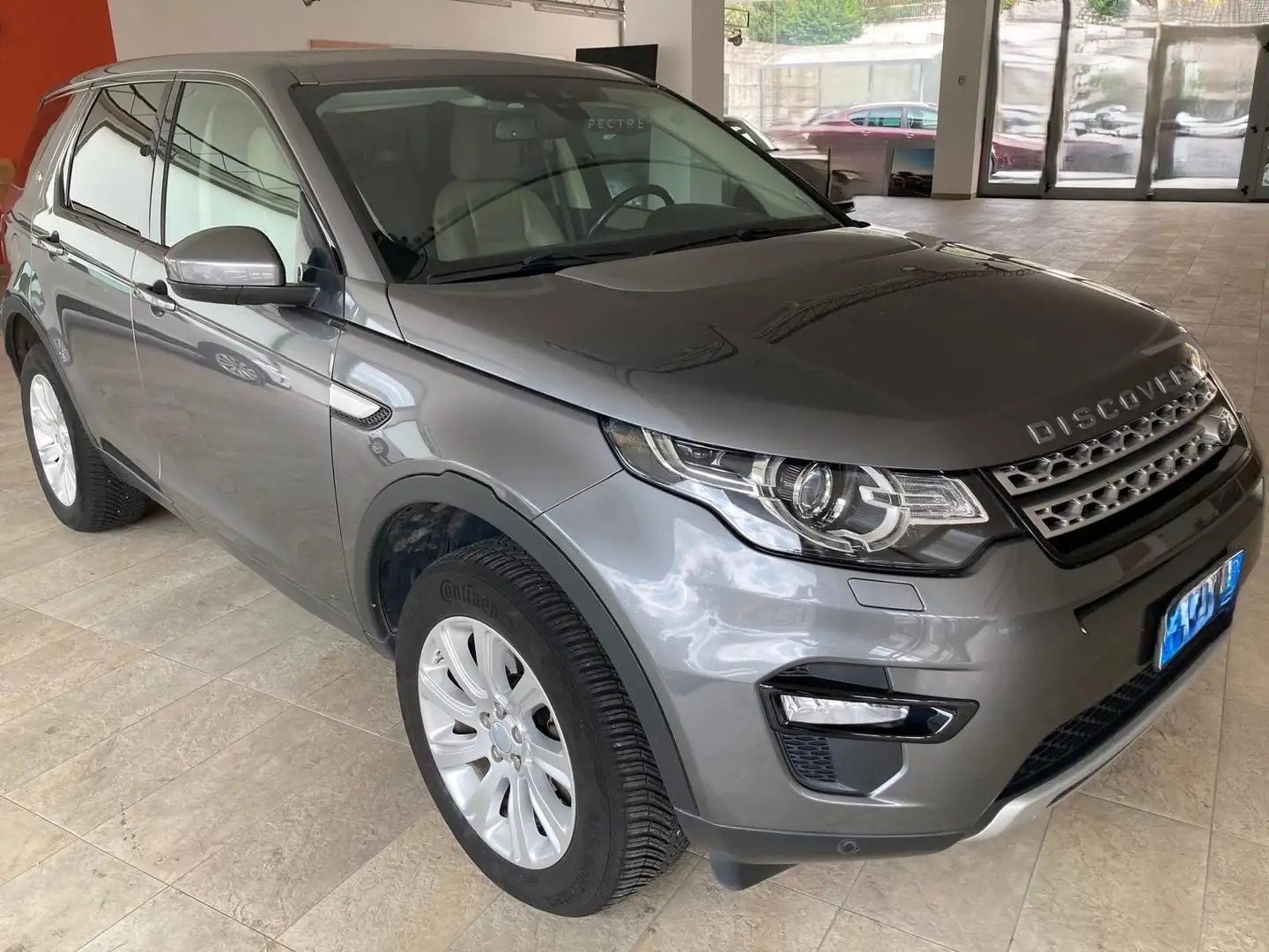 Land Rover Discovery Sport HSE 2.0D awd auto180cv N1 Autocarro Grigio - 1