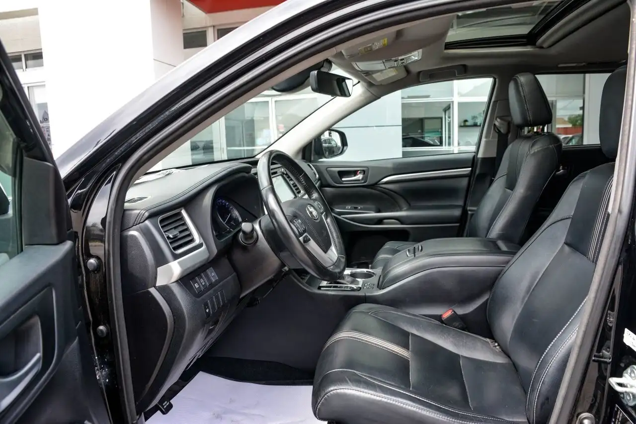 Toyota Highlander photo Toyota Highlander