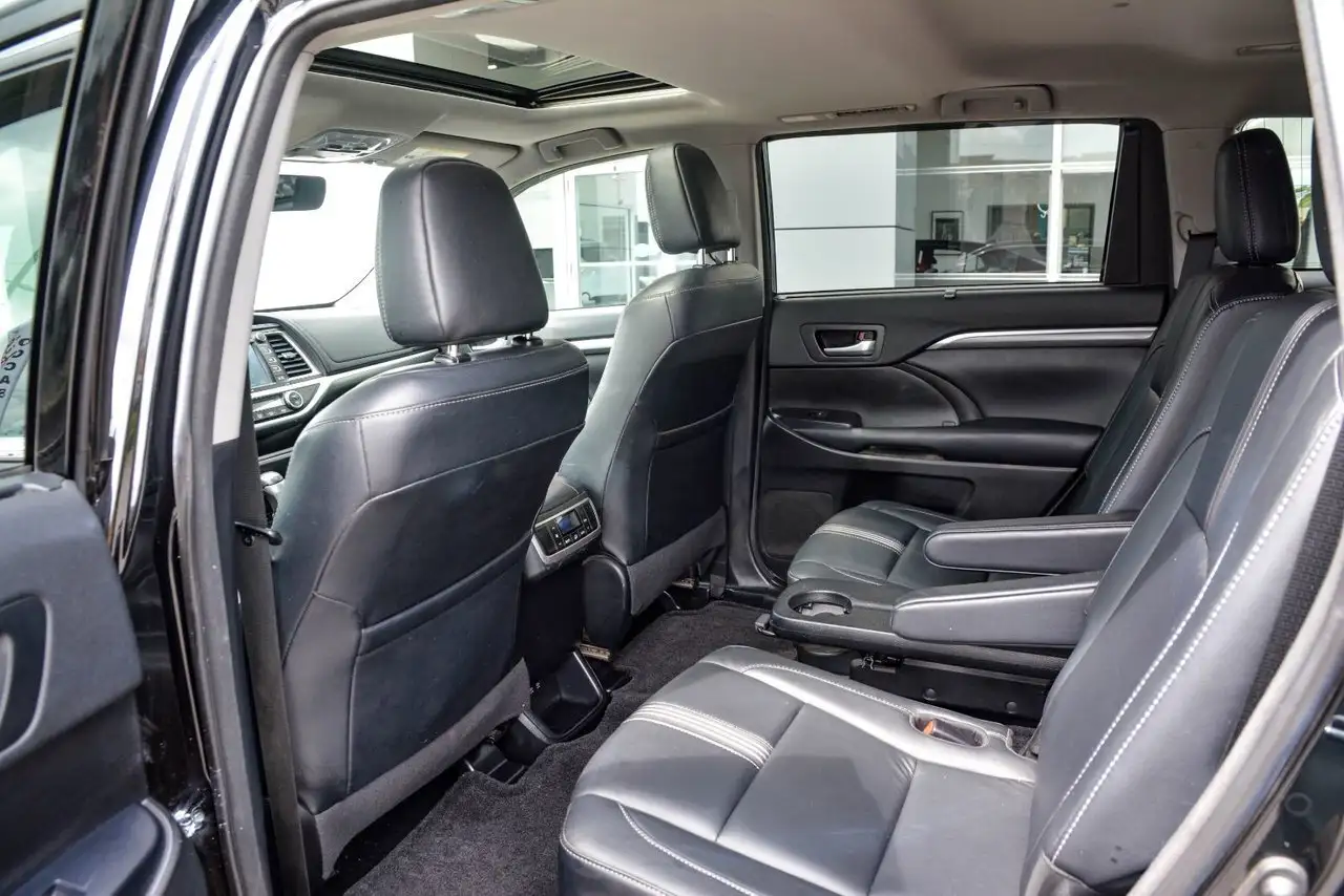 Toyota Highlander photo Toyota Highlander