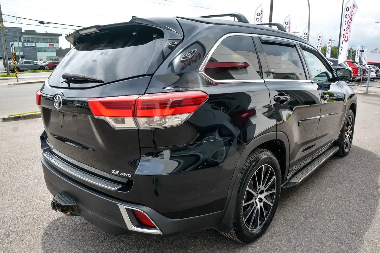 Toyota Highlander photo Toyota Highlander