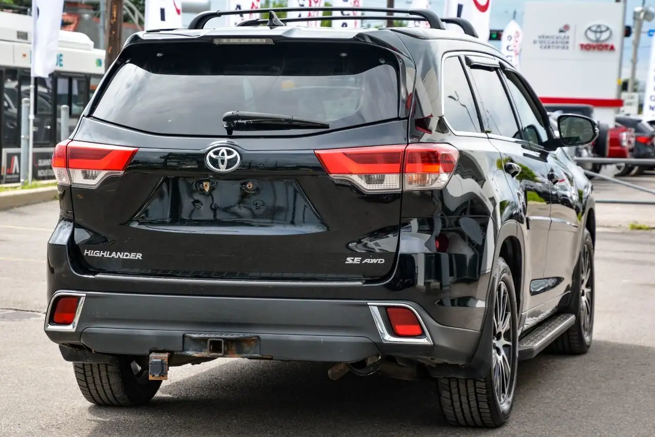 Toyota Highlander photo Toyota Highlander