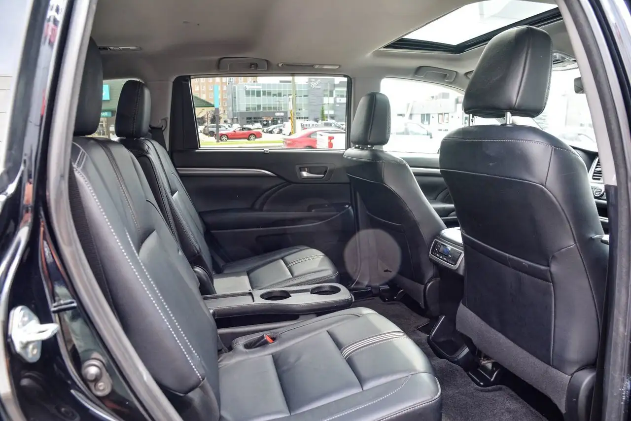 Toyota Highlander photo Toyota Highlander