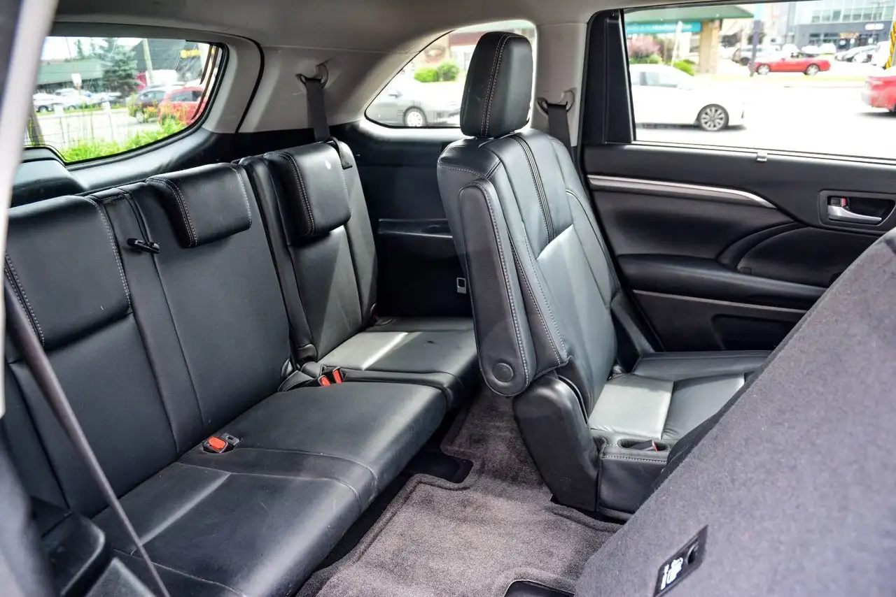 Toyota Highlander photo Toyota Highlander
